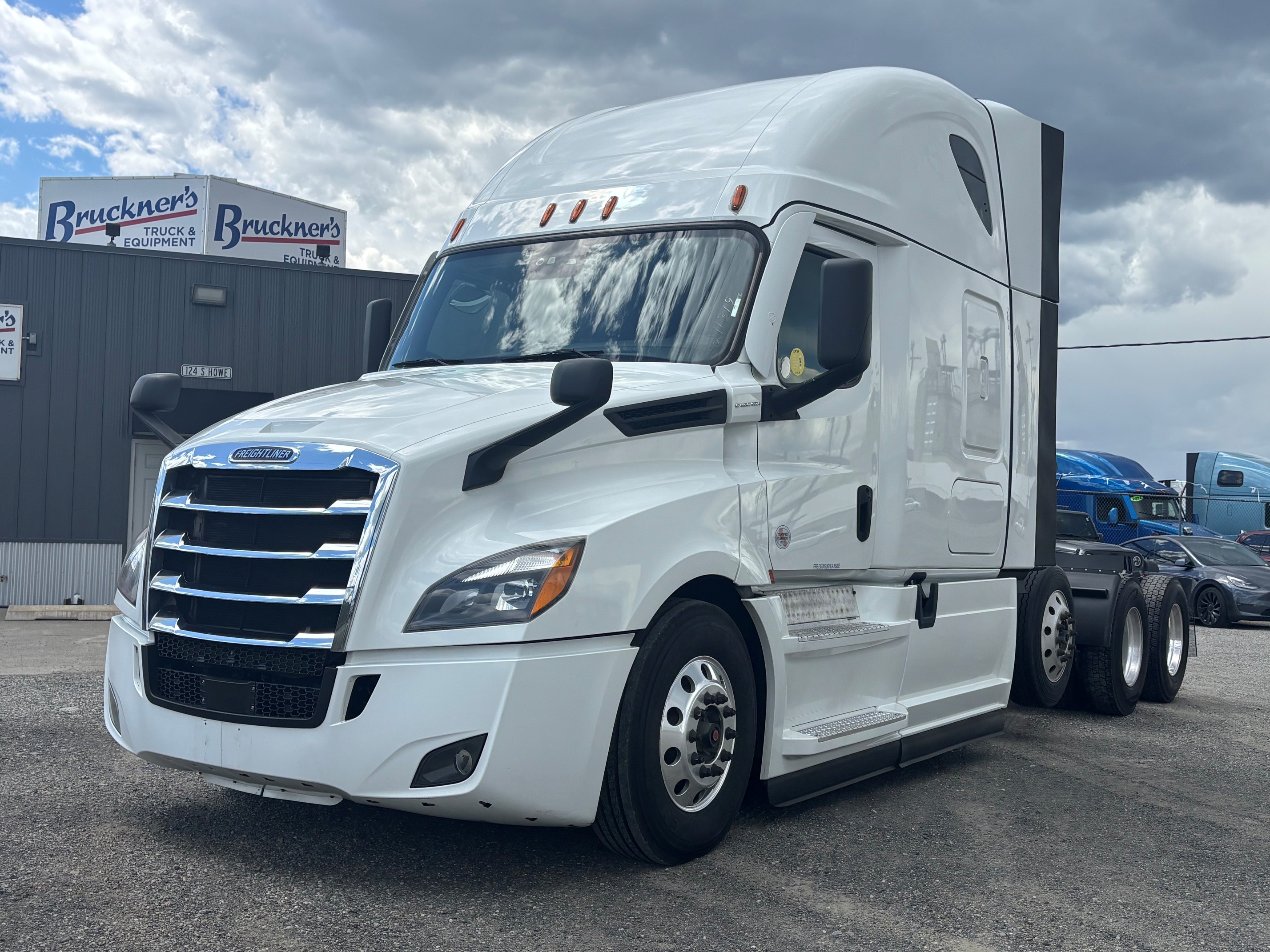 2021 Freightliner Cascadia in Spokane, WA