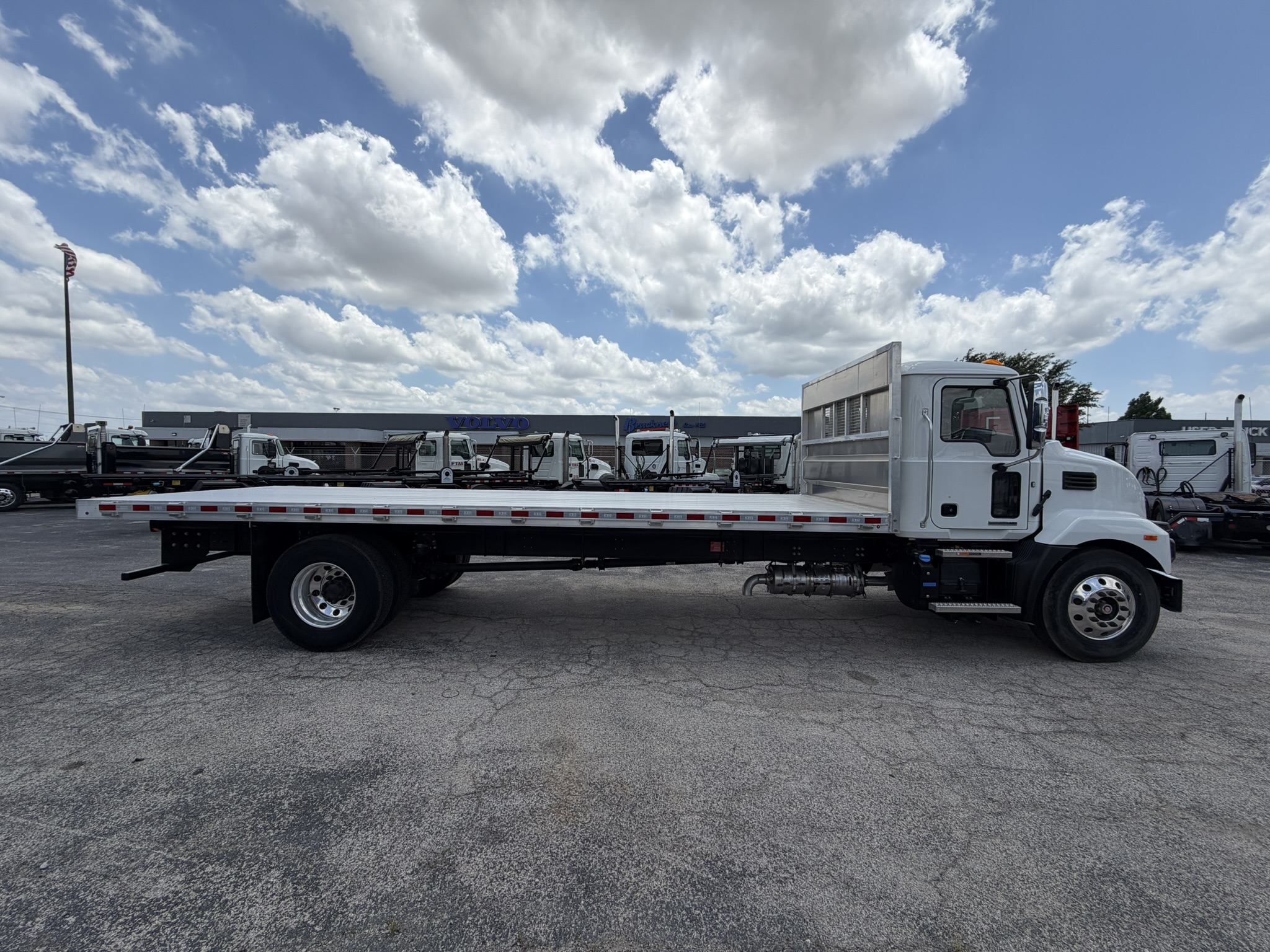 2026 Mack MD in Fort Worth, TX — photo 4