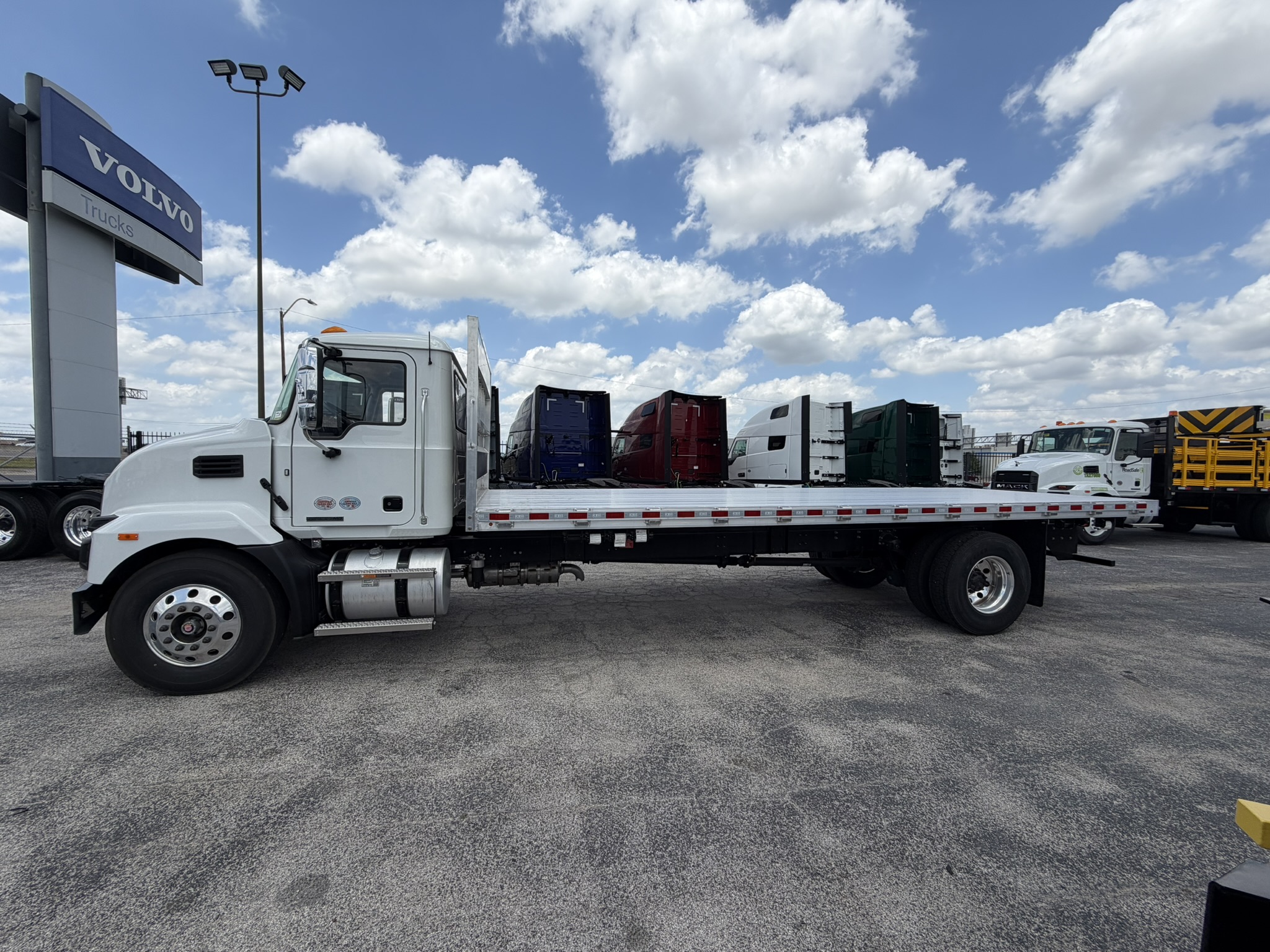 2026 Mack MD in Fort Worth, TX — photo 6
