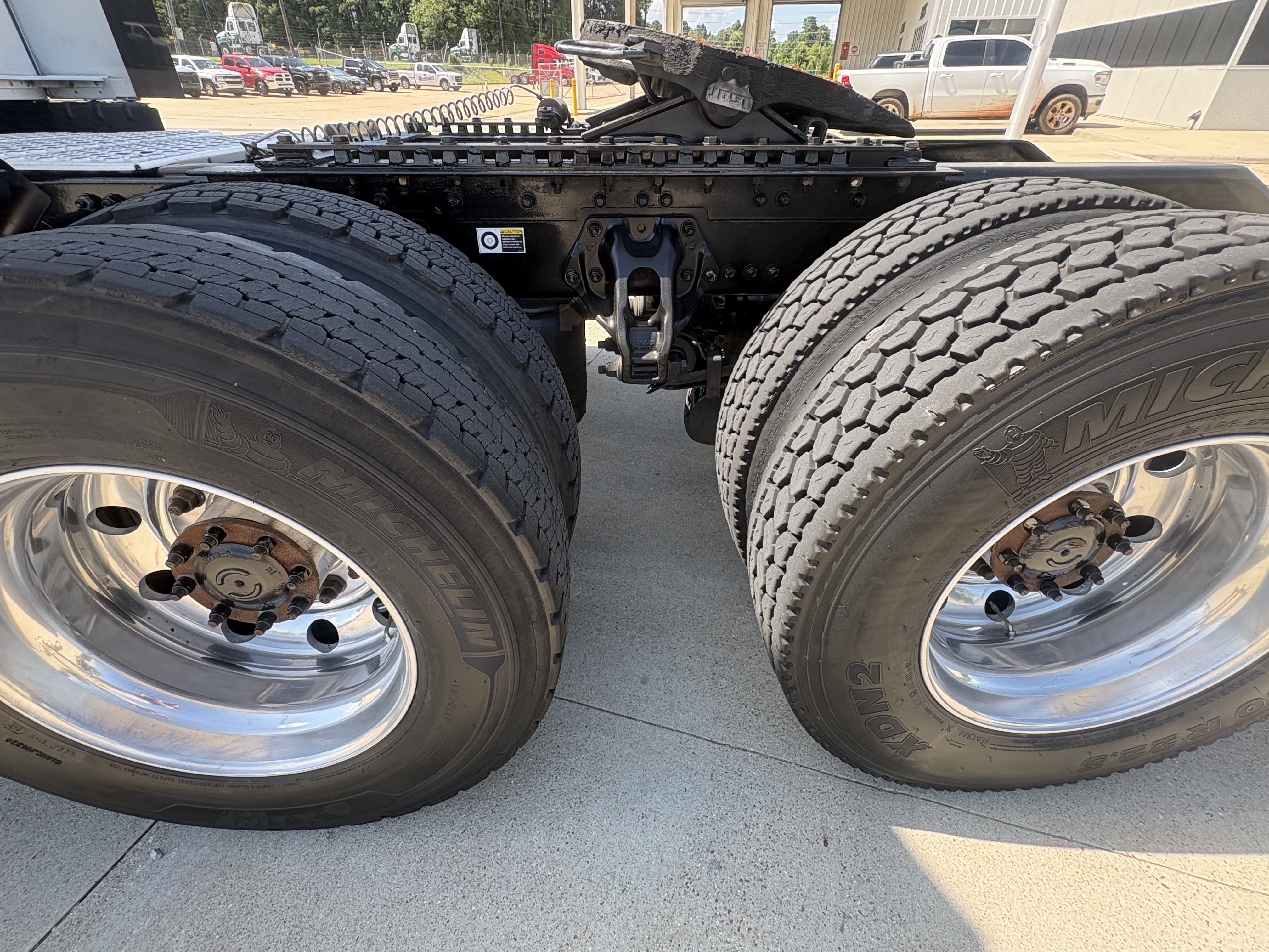 2022 Kenworth T680 in Shreveport, LA — photo 8