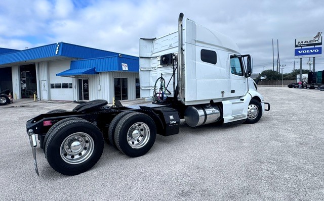 2021 Mack in San Antonio, TX — photo 5