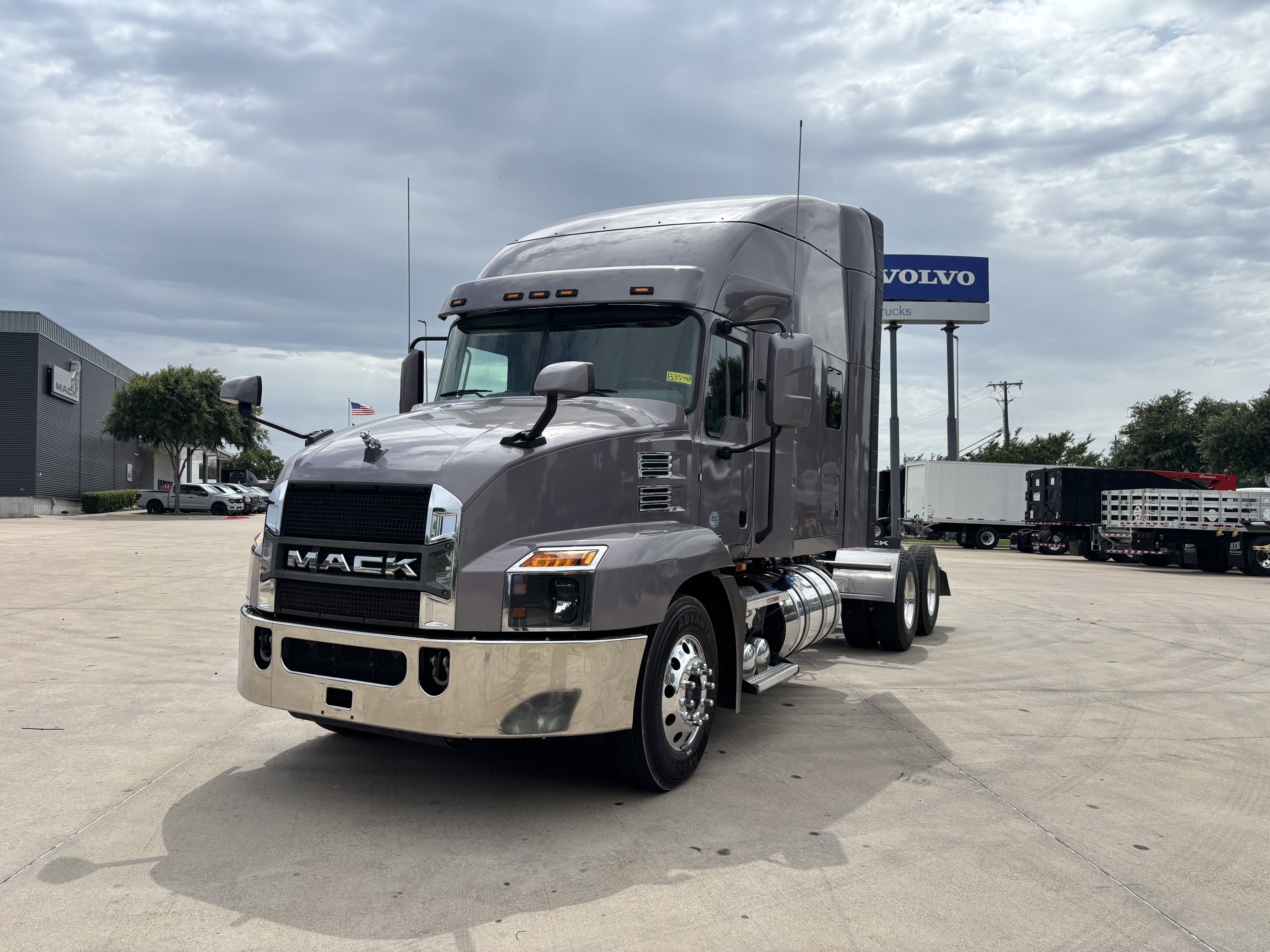 2023 Mack Anthem in TX