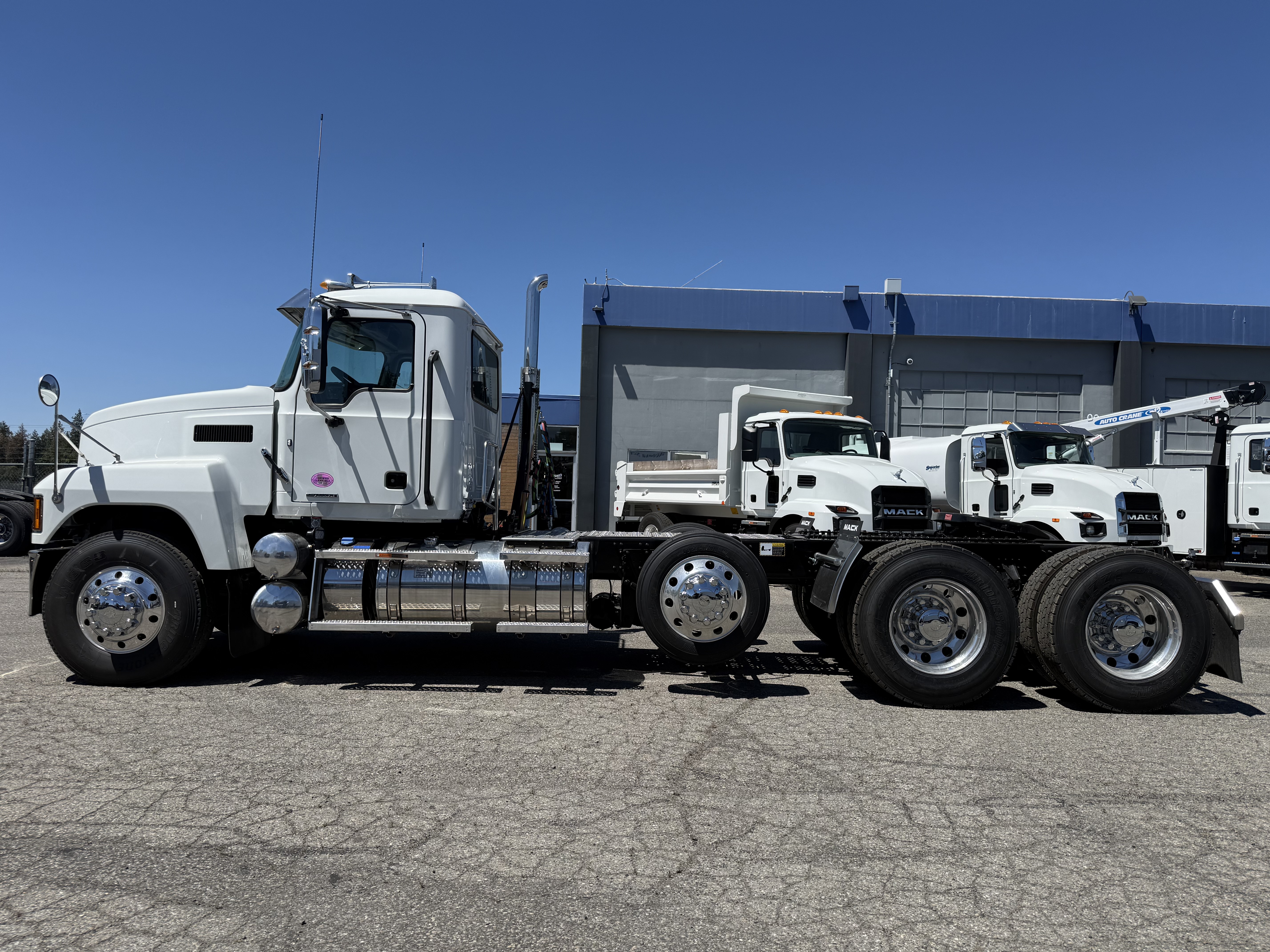 2027 Mack Pinnacle in Spokane, WA — photo 8