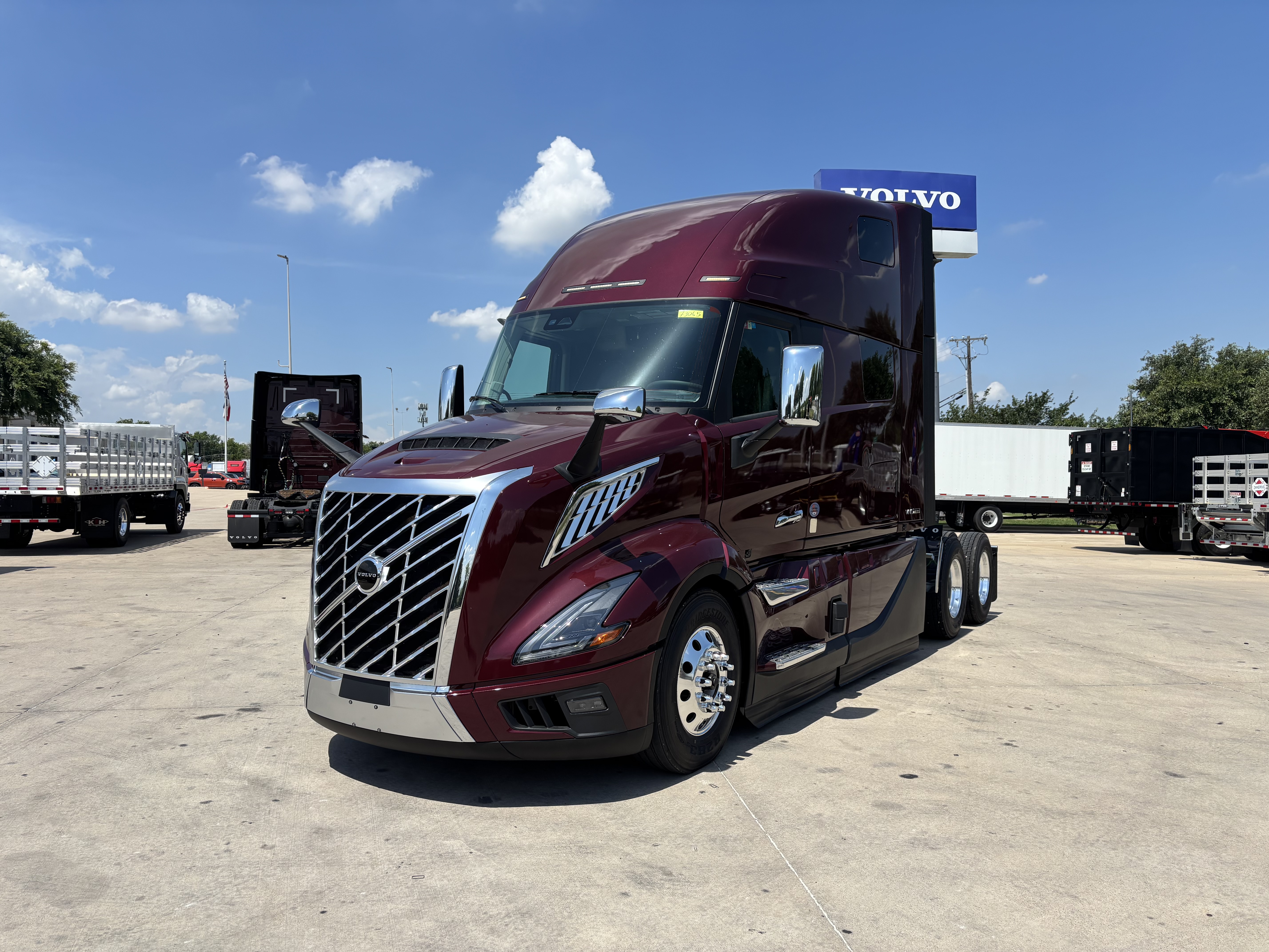 2027 Volvo VNL 860 in TX