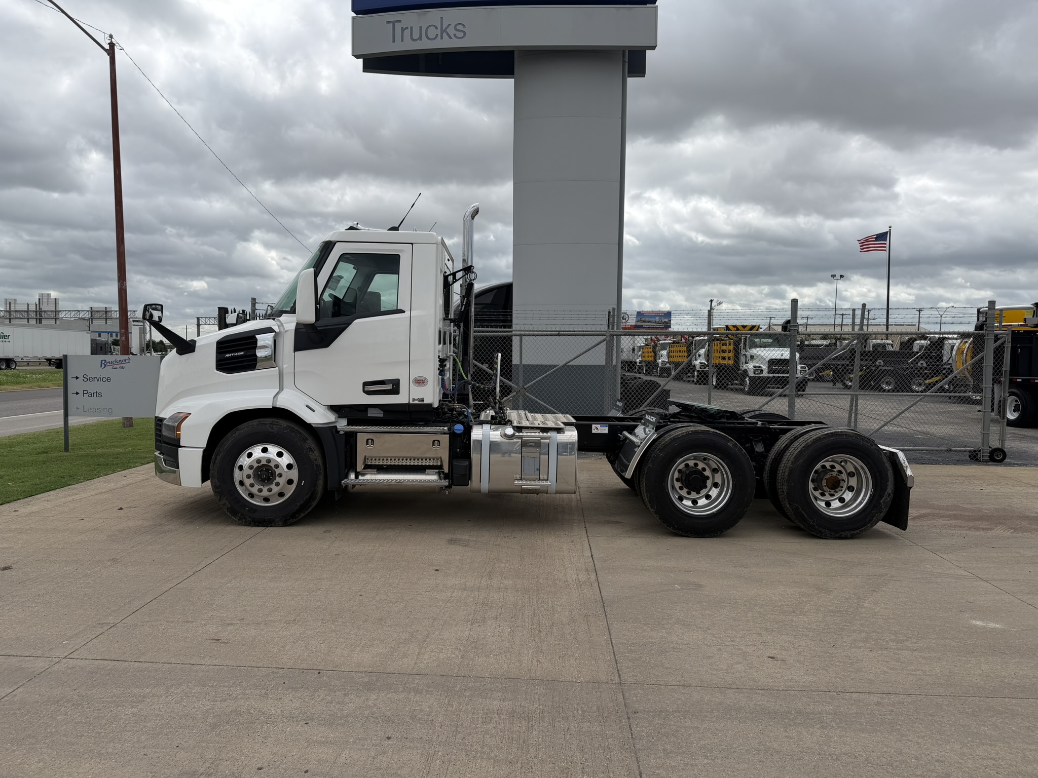 2026 Mack Anthem in Fort Worth, TX — photo 7