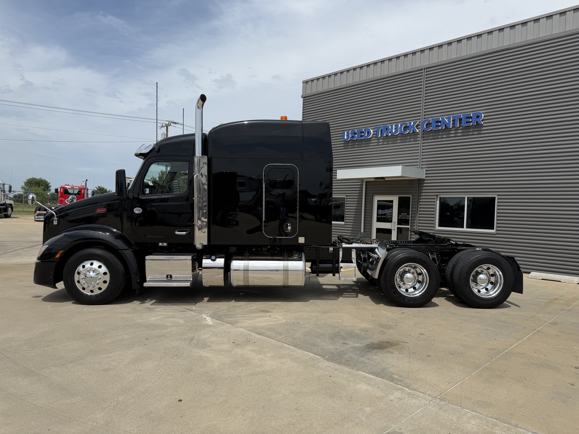 2022 Peterbilt 579 in Oklahoma City, OK — photo 8