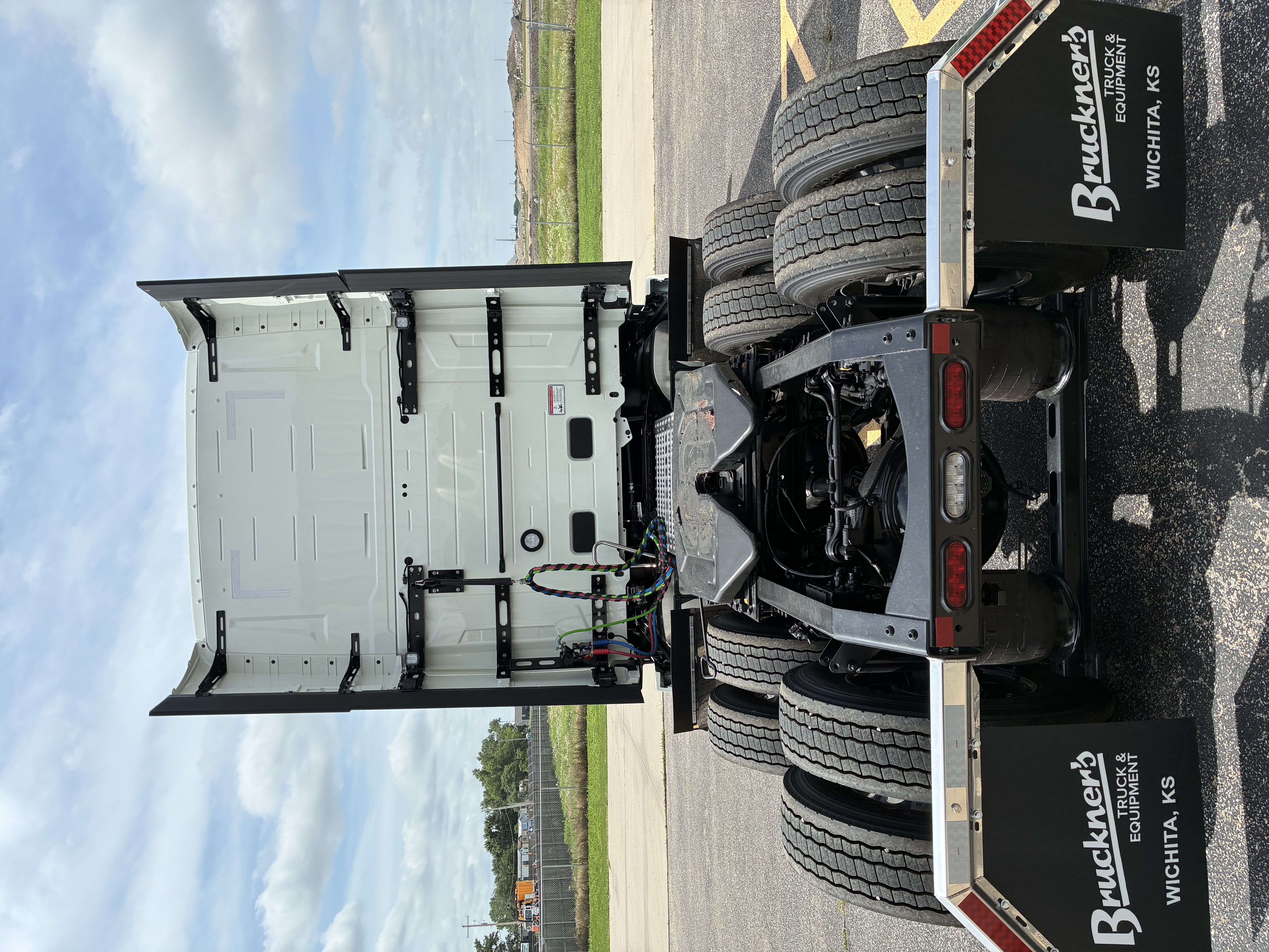 2027 Mack Pinnacle in Wichita, KS — photo 8