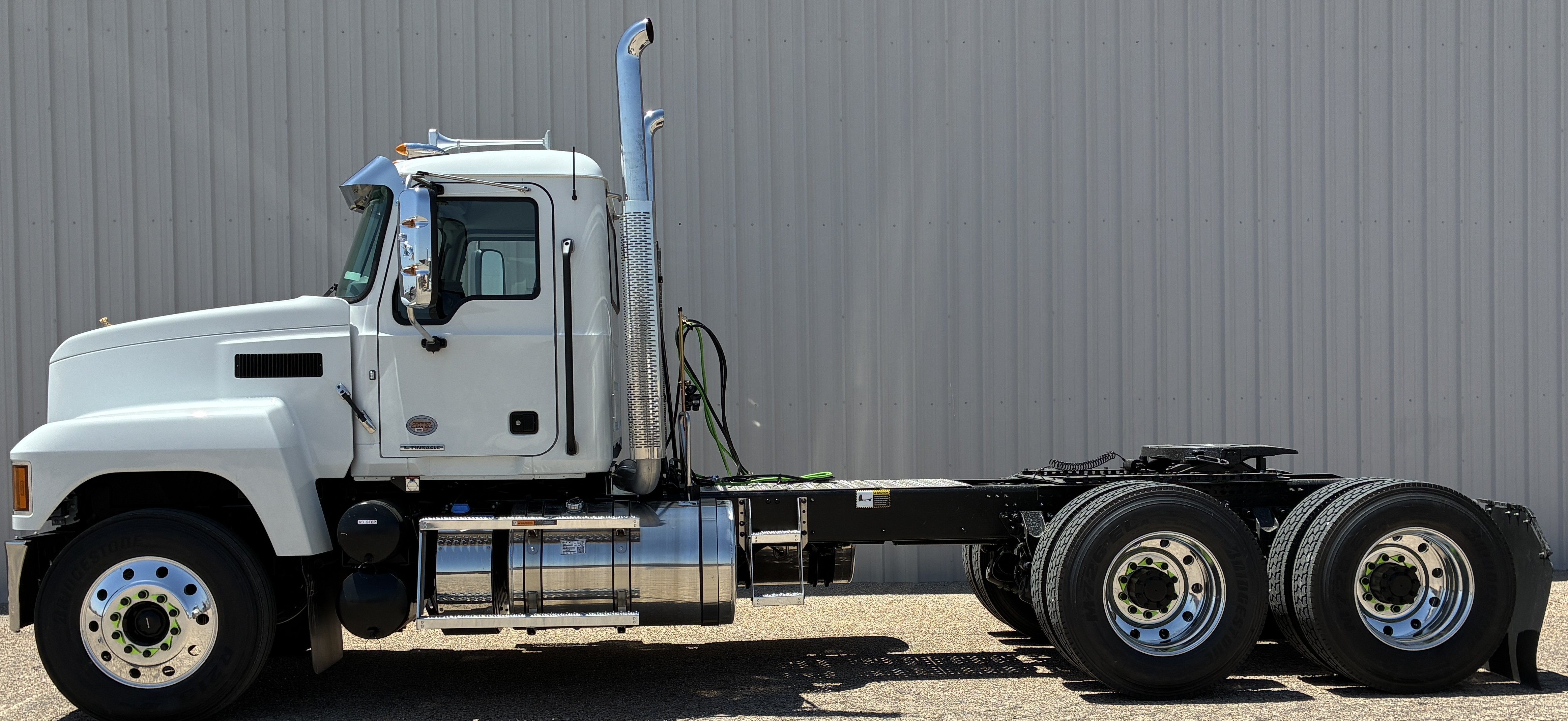 2027 Mack Pinnacle in Hobbs, NM — photo 2