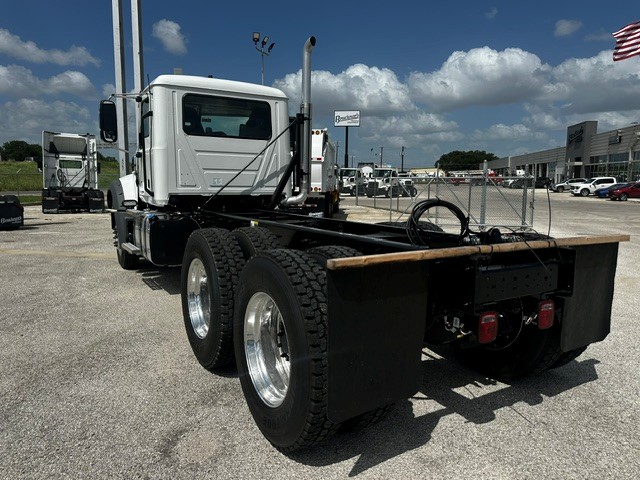 2027 Mack Granite in San Antonio, TX — photo 5