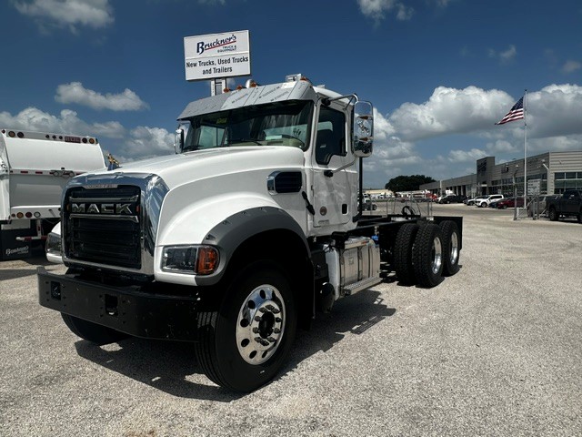 2027 Mack Granite in San Antonio, TX