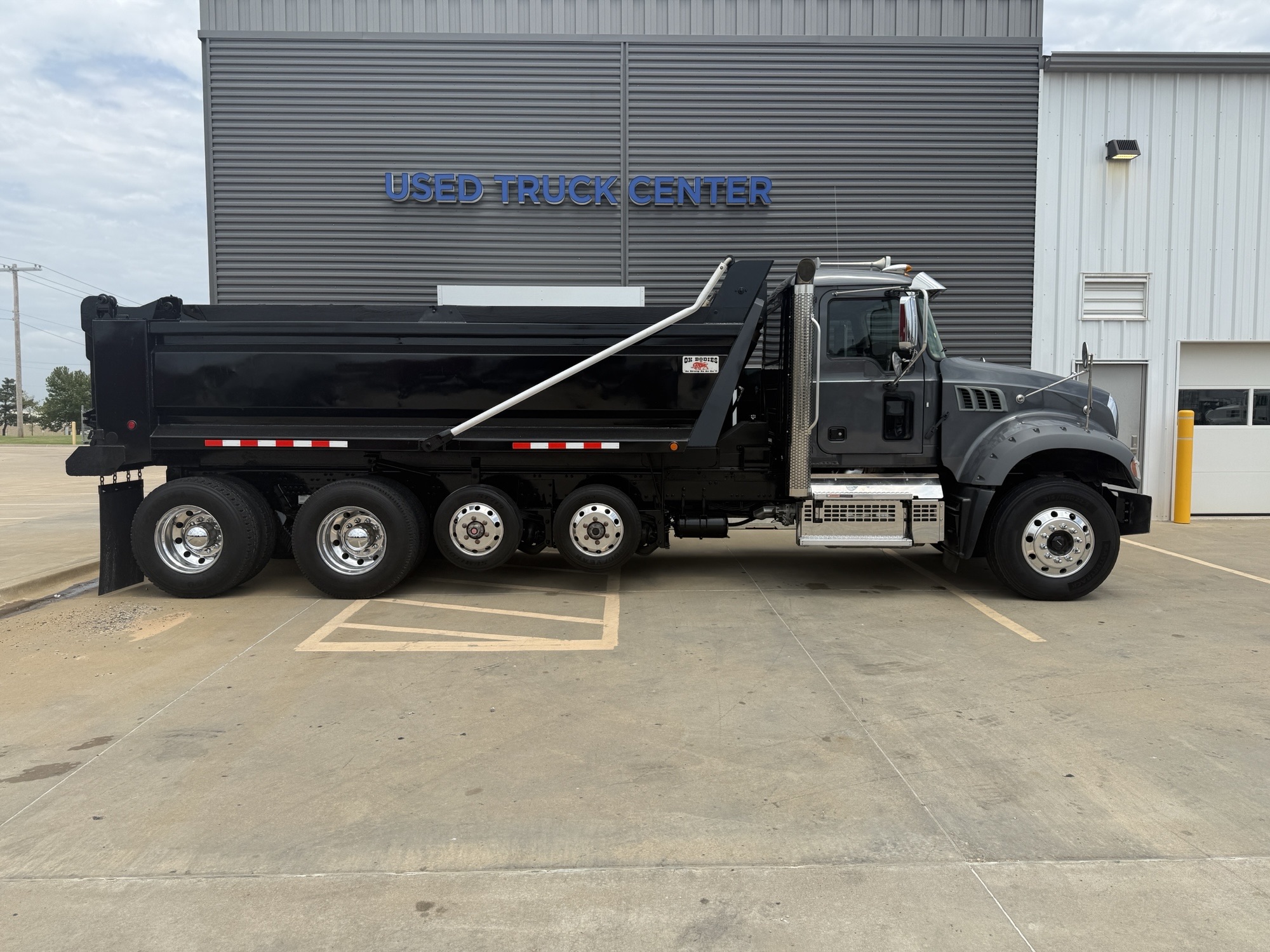 2023 Mack Granite in Oklahoma City, OK — photo 4