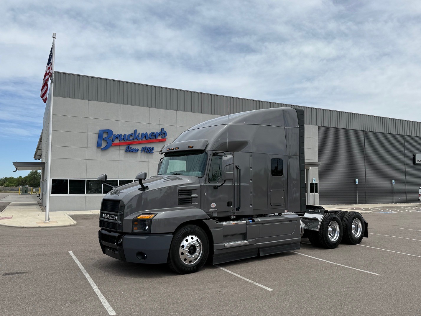 2024 Mack Anthem in CO
