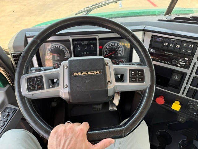 2019 Mack Anthem in Amarillo, TX — photo 6