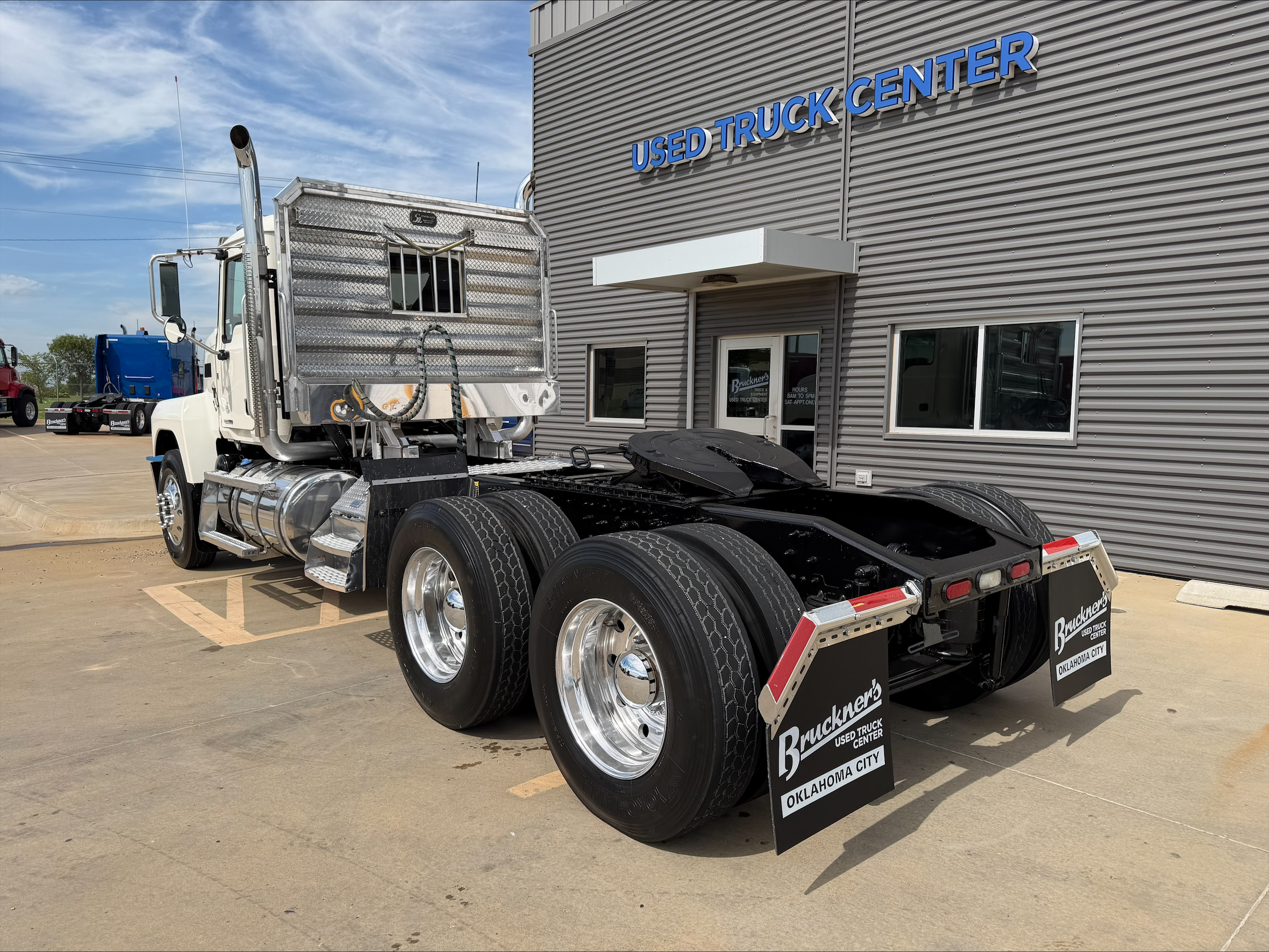 2019 Mack Pinnacle in Oklahoma City, OK — photo 7
