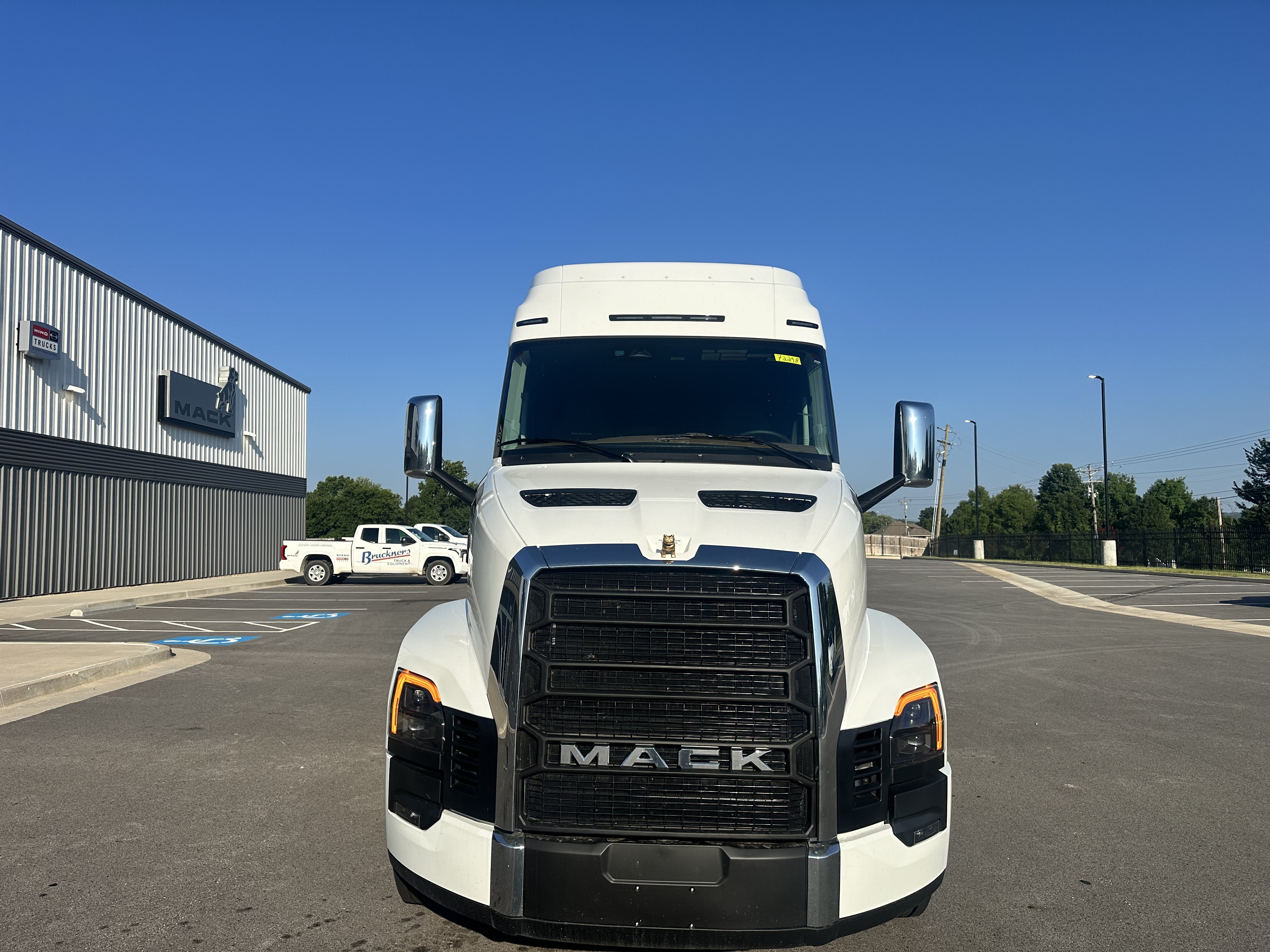 2027 Mack Pioneer in Van Buren, AR — photo 8