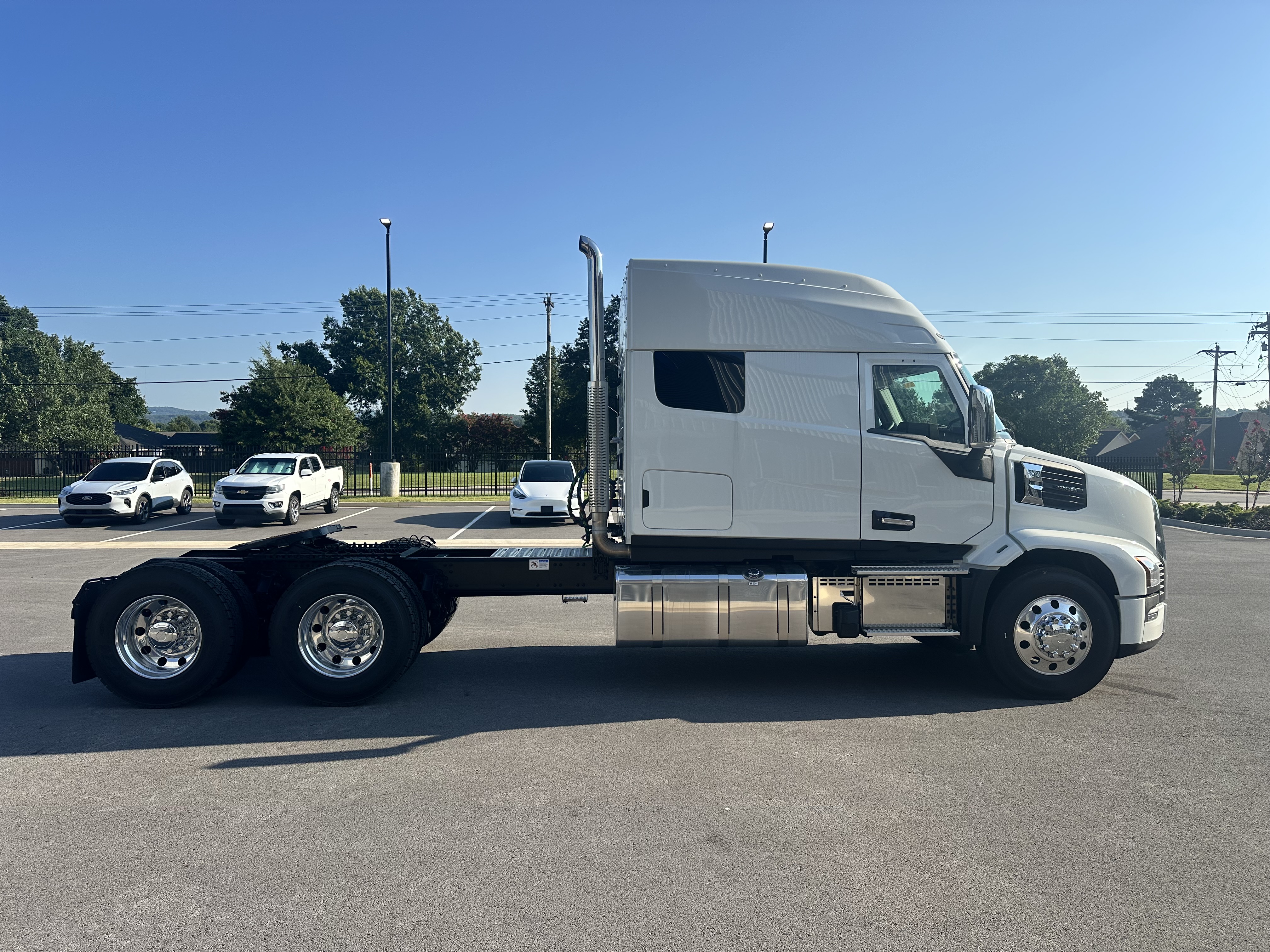 2027 Mack Pioneer in Van Buren, AR — photo 6