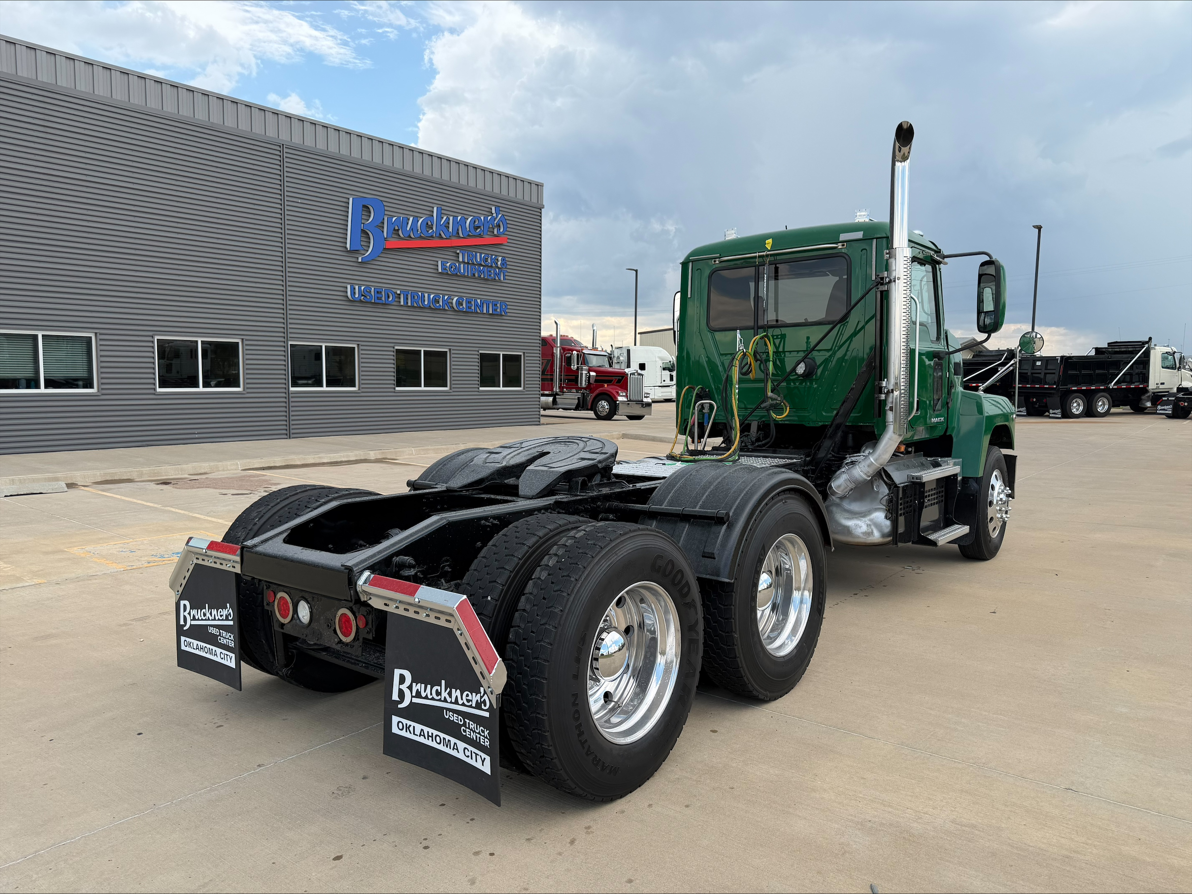 2018 Mack Pinnacle in Oklahoma City, OK — photo 5