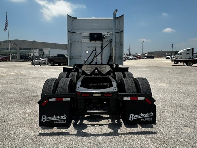 2021 Mack in San Antonio, TX — photo 6