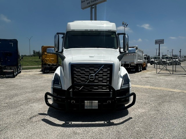 2021 Mack in San Antonio, TX — photo 3