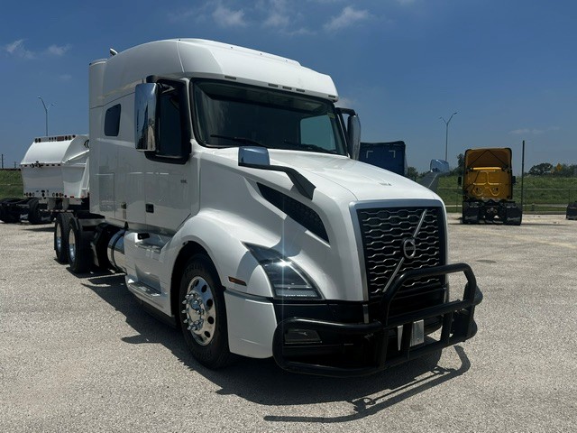 2021 Mack in San Antonio, TX — photo 2
