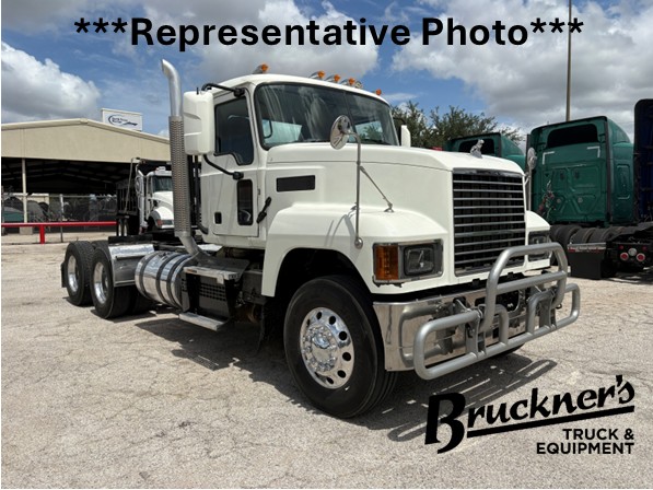 2020 Mack Pinnacle in Amarillo, TX — photo 2