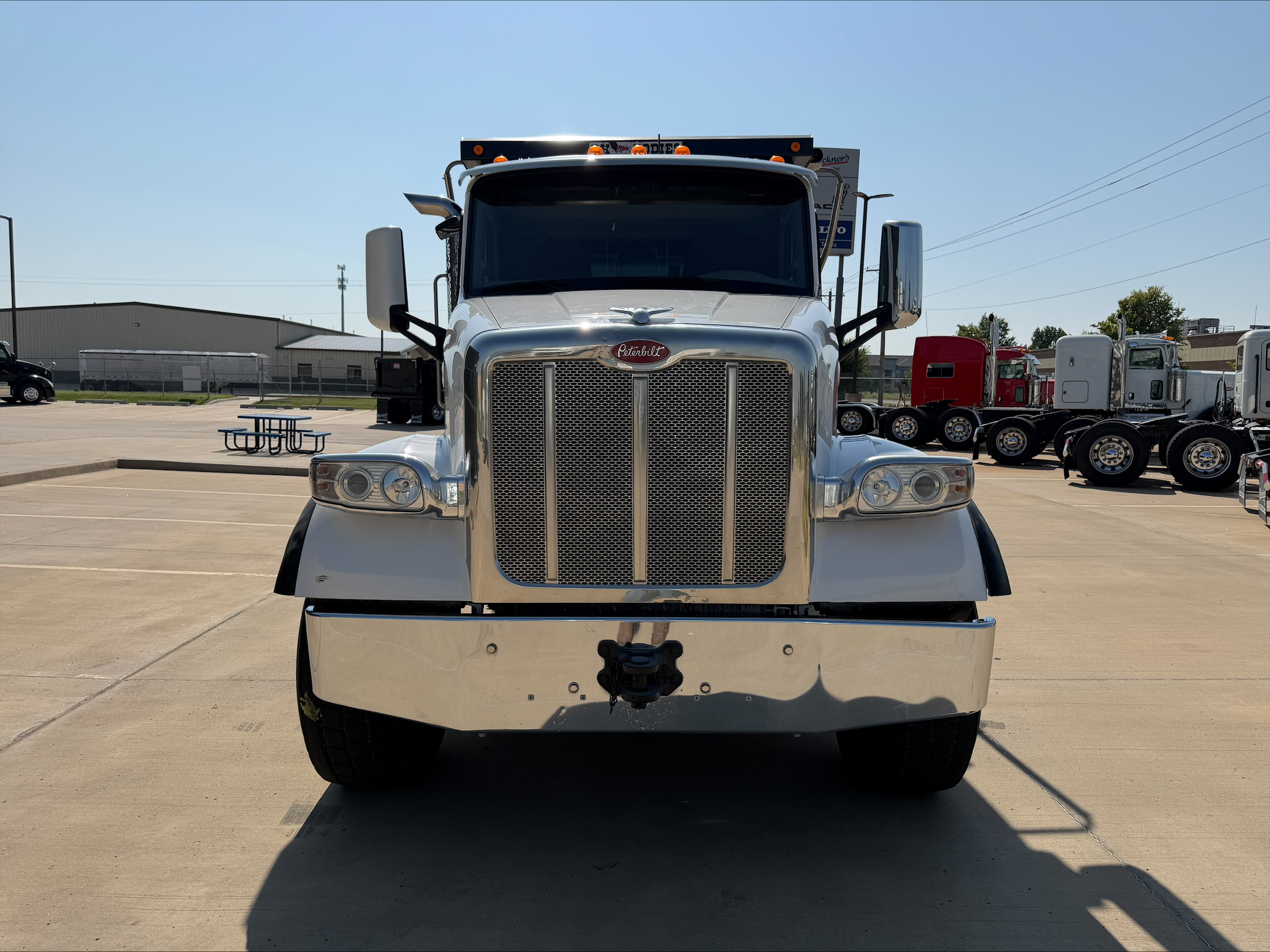 2020 Peterbilt 567 in Tulsa, OK — photo 2