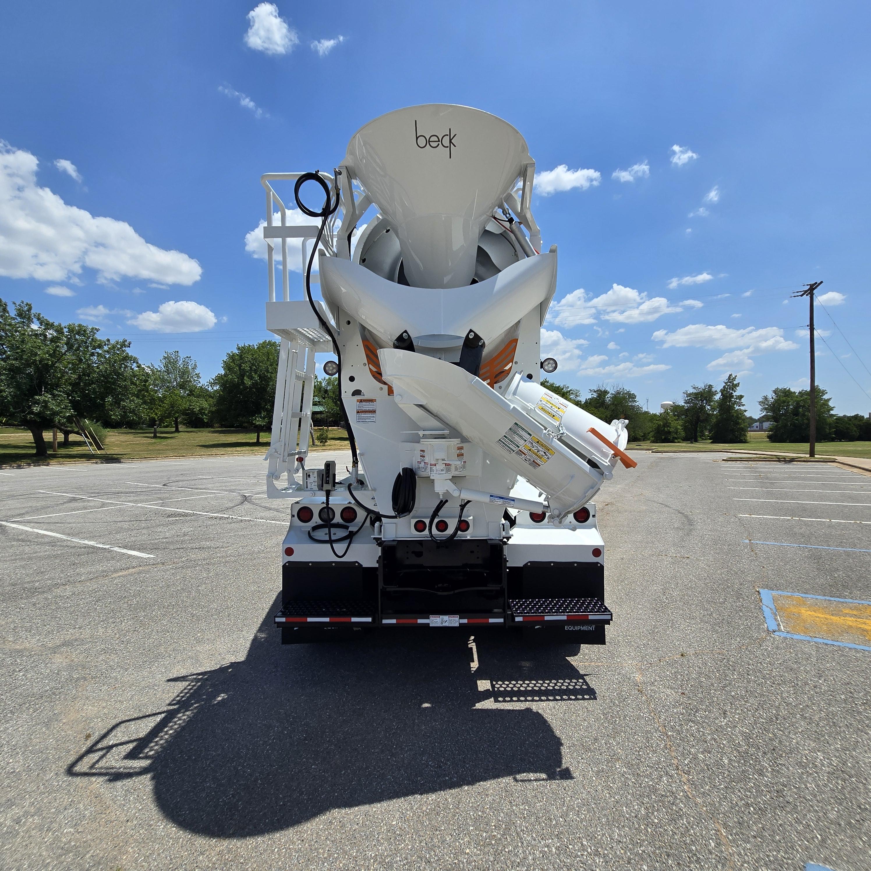 2027 Mack Granite in Wichita Falls, TX — photo 5