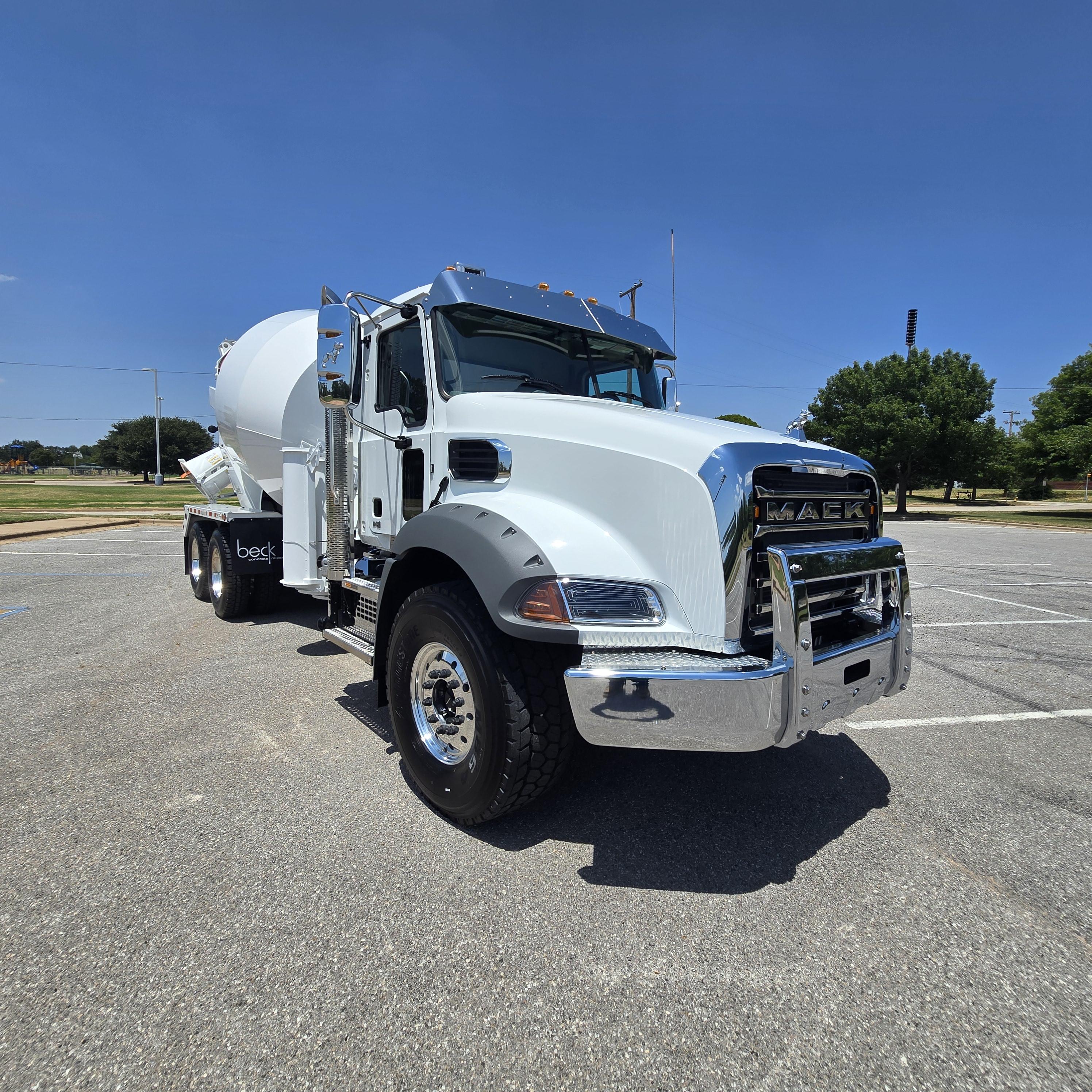 2027 Mack Granite in Wichita Falls, TX — photo 3