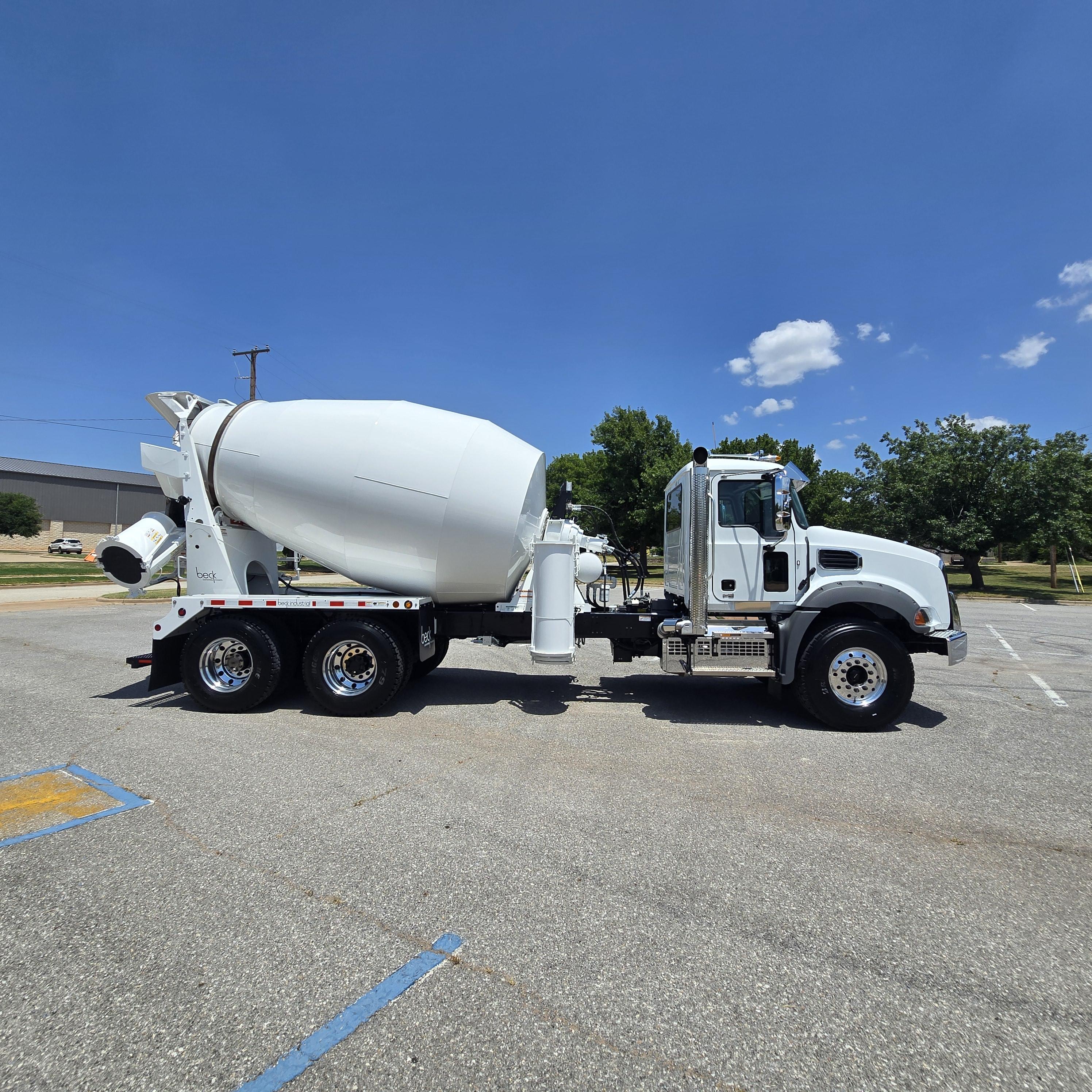 2027 Mack Granite in Wichita Falls, TX — photo 4
