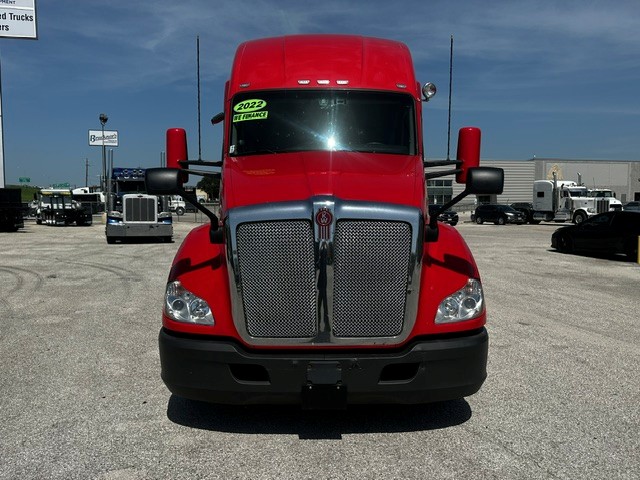2022 Kenworth T680 in San Antonio, TX — photo 5