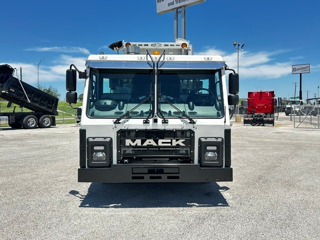 2025 Mack in San Antonio, TX — photo 3