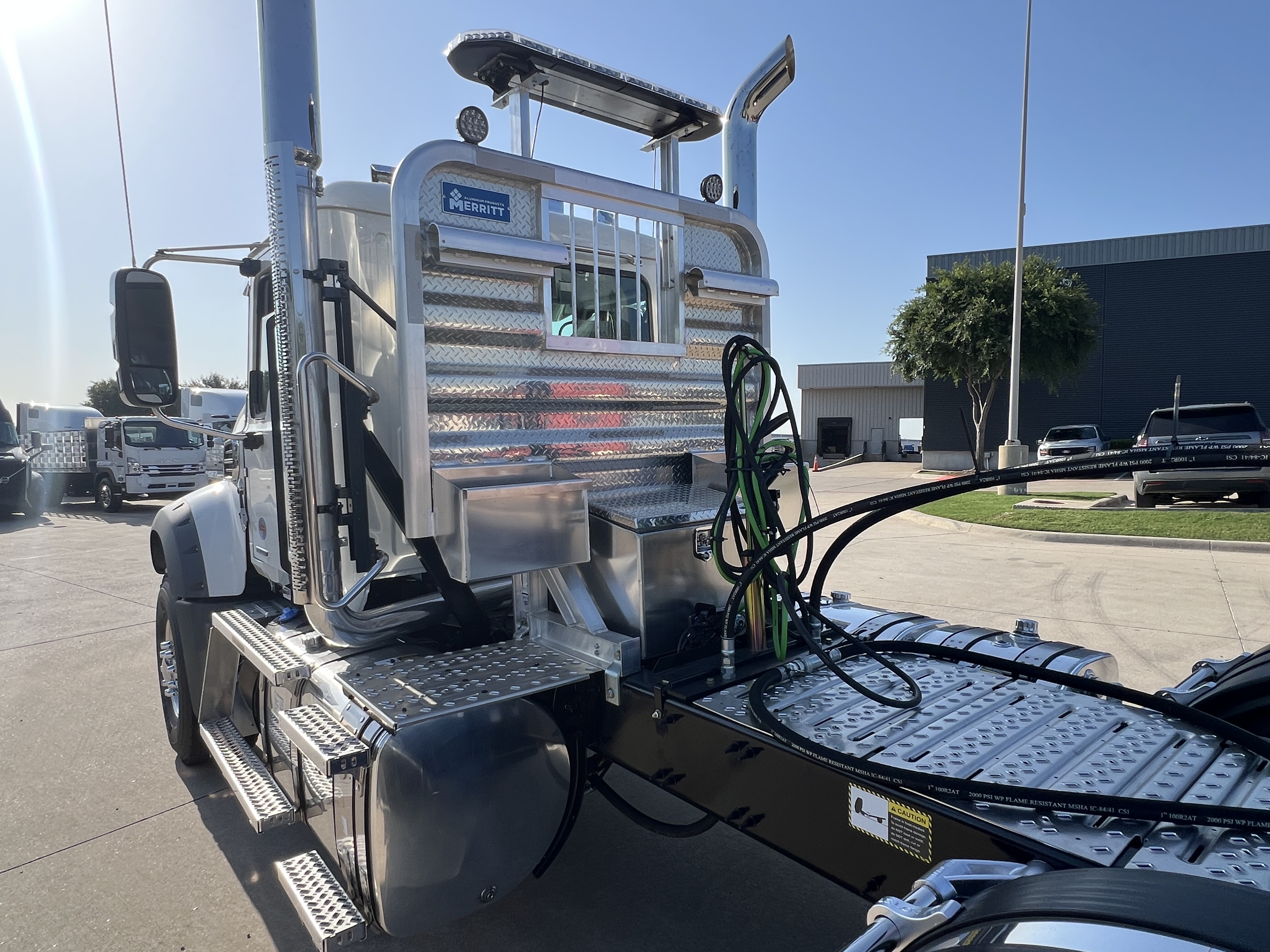 2027 Mack Granite in Dallas Irving Blvd, TX — photo 4