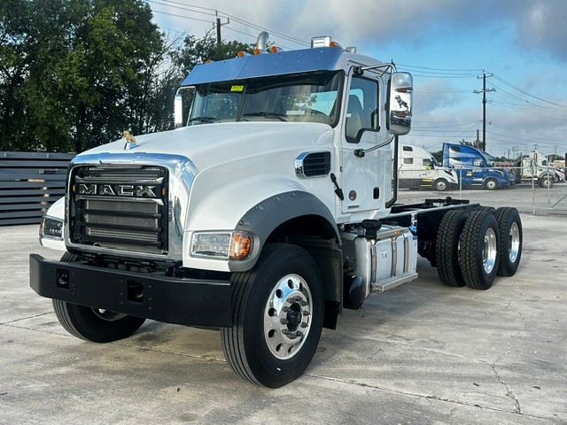 2027 Mack Granite in San Antonio, TX