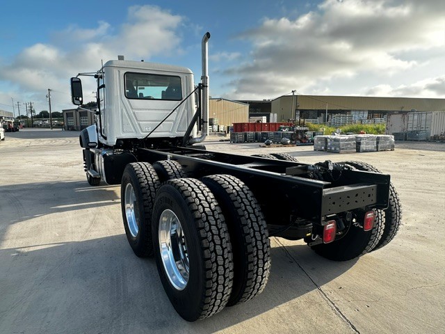 2027 Mack Granite in San Antonio, TX — photo 6