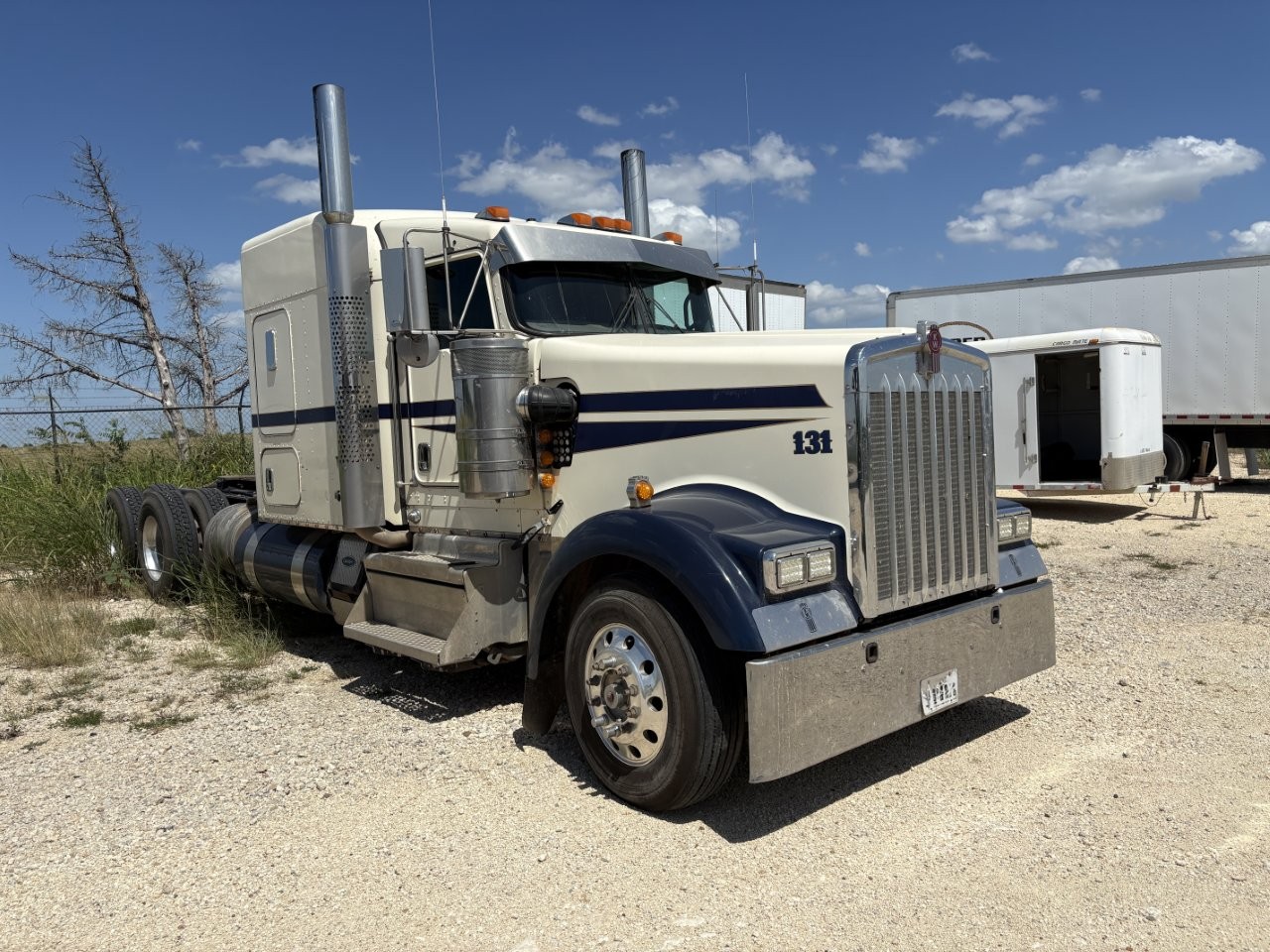 2020 Kenworth W900 in Fort Worth, TX — photo 2