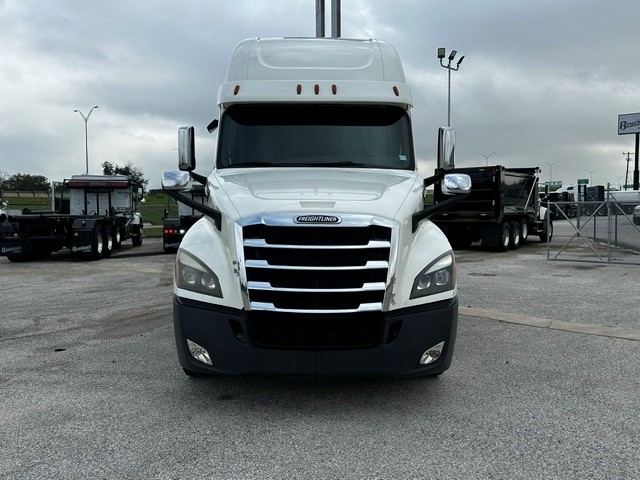 2019 Freightliner Cascadia in San Antonio, TX — photo 3