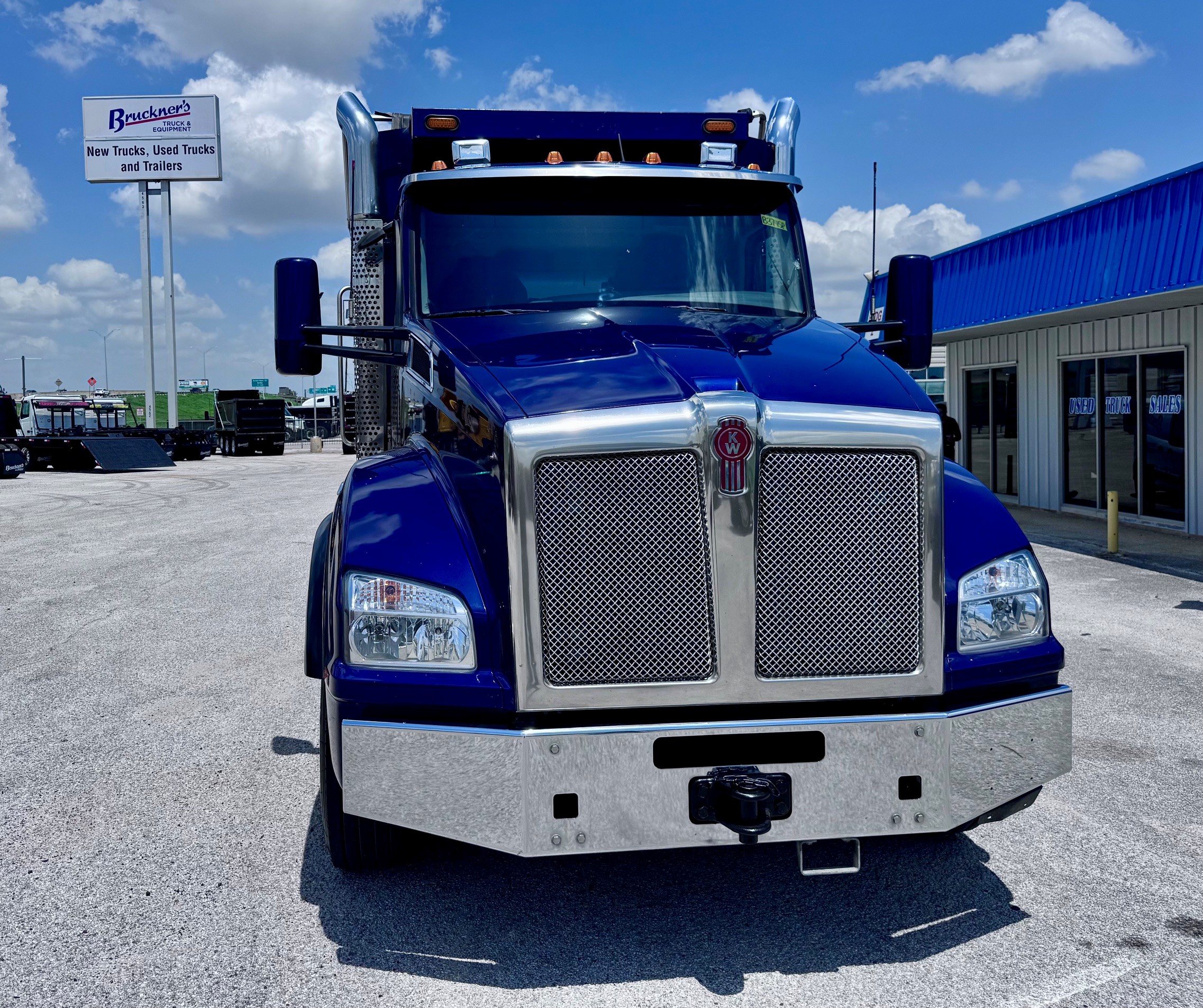 2023 Kenworth T880 in San Antonio, TX — photo 3
