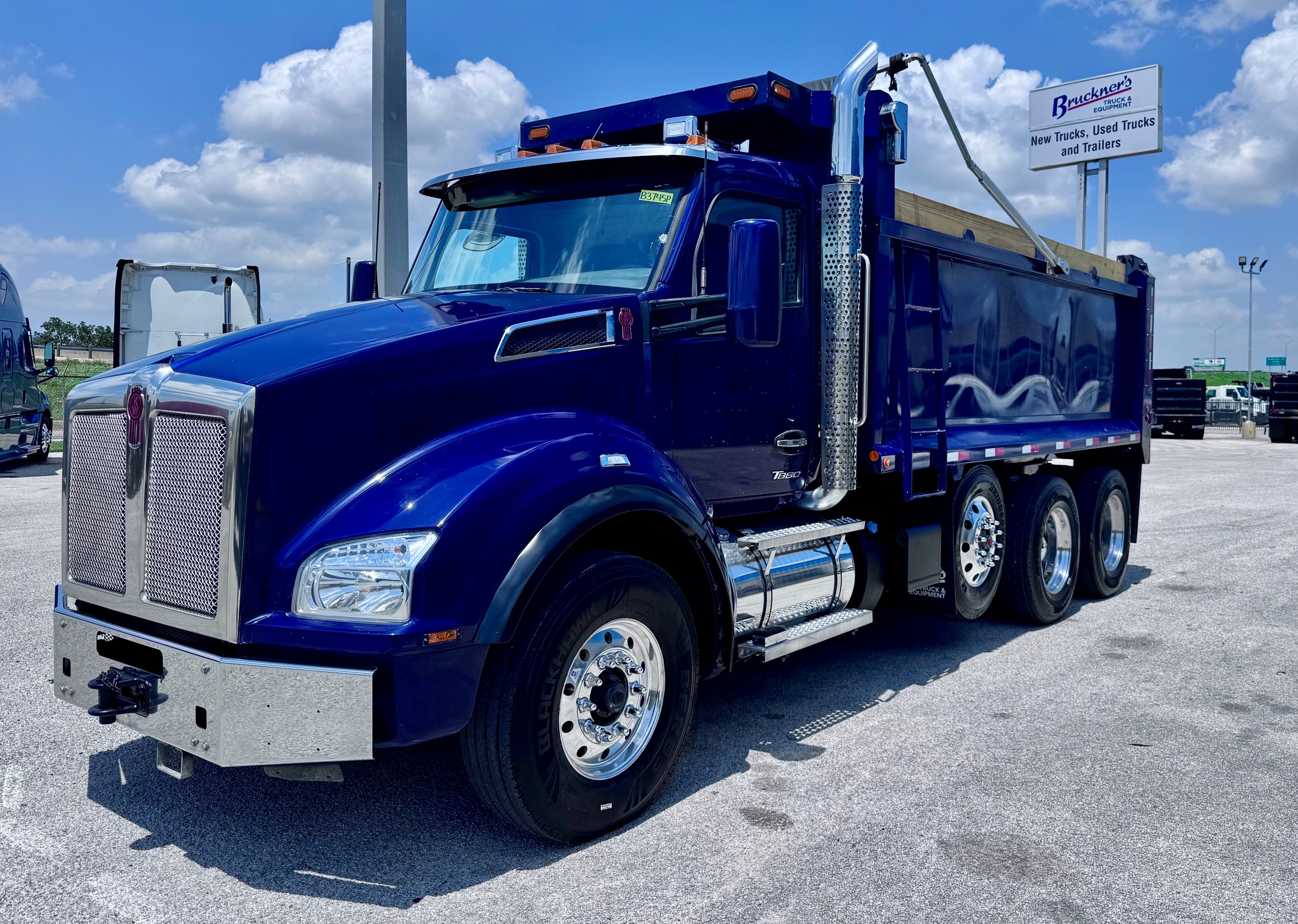 2023 Kenworth T880 in San Antonio, TX