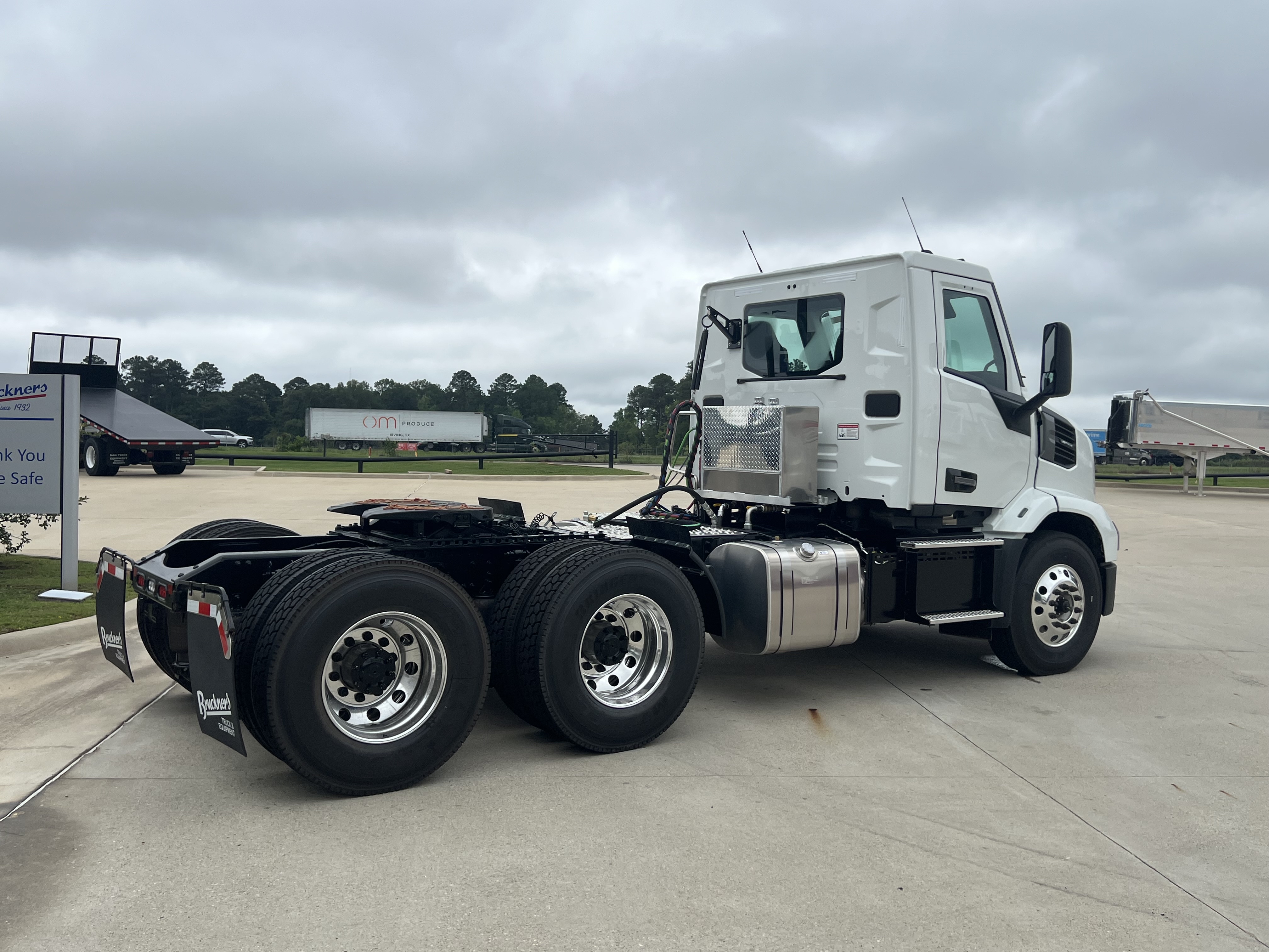 2027 Mack Anthem in Shreveport, LA — photo 5