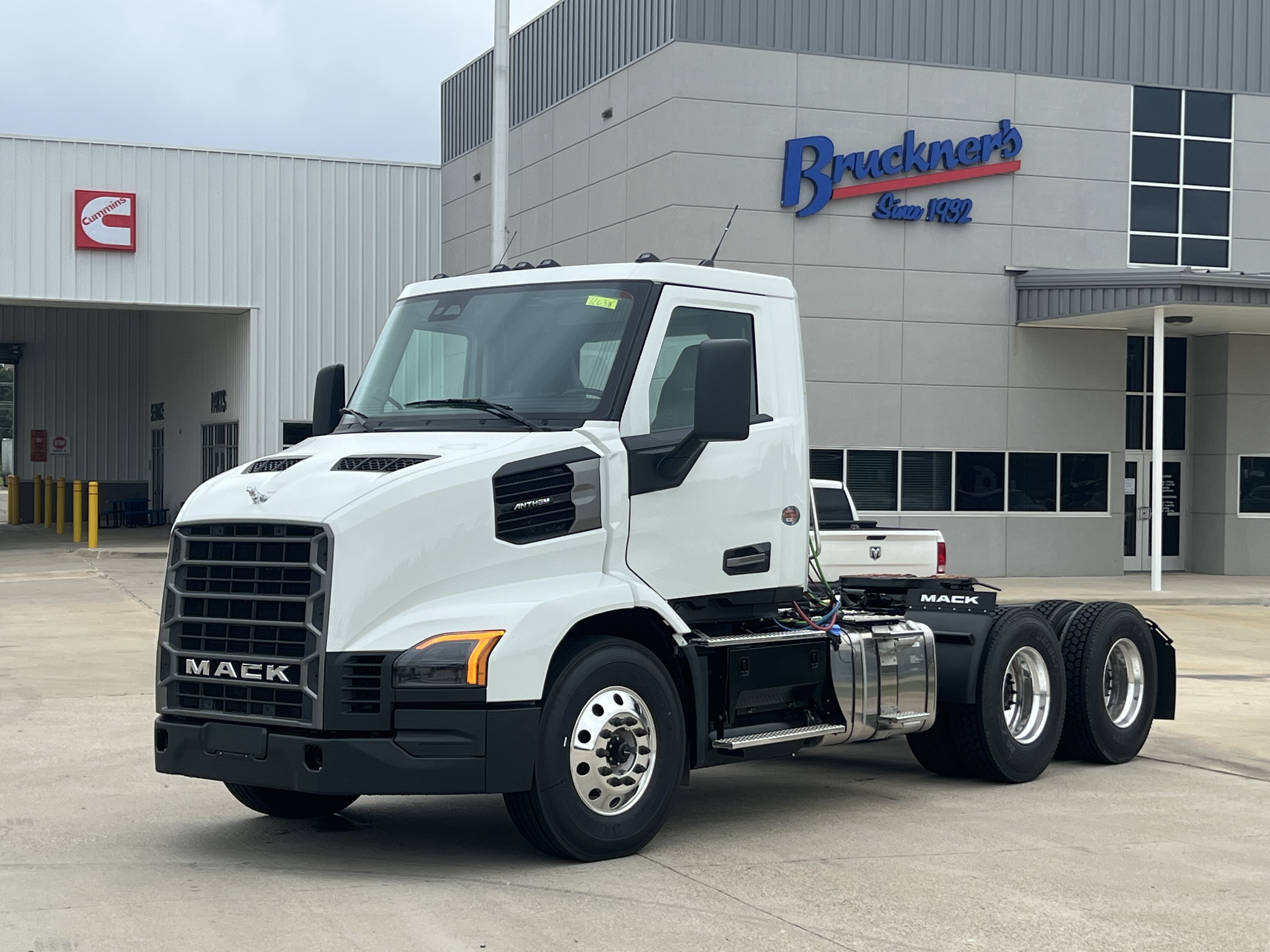 2027 Mack Anthem in Shreveport, LA