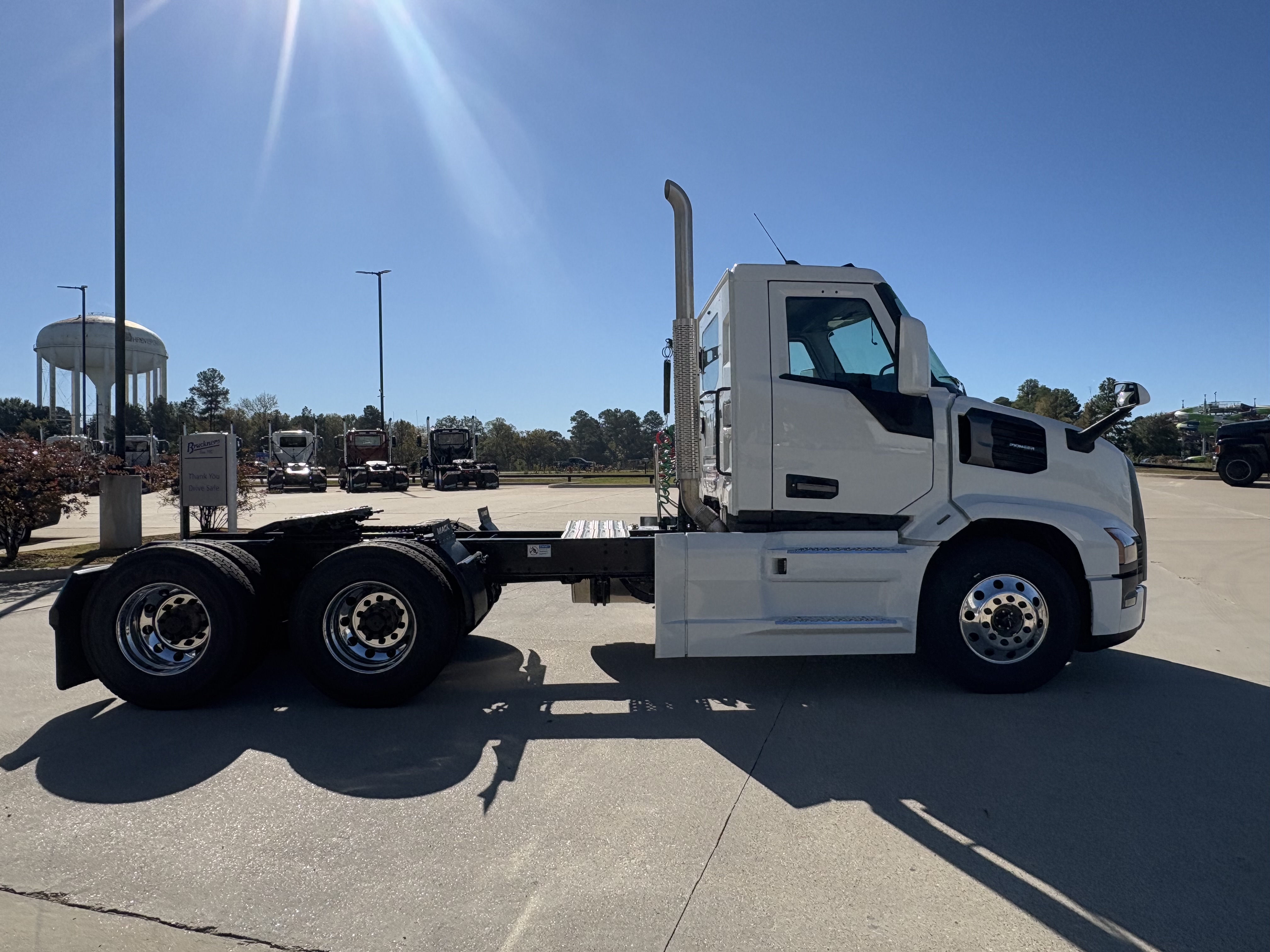 2026 Mack Pinnacle in Shreveport, LA — photo 4