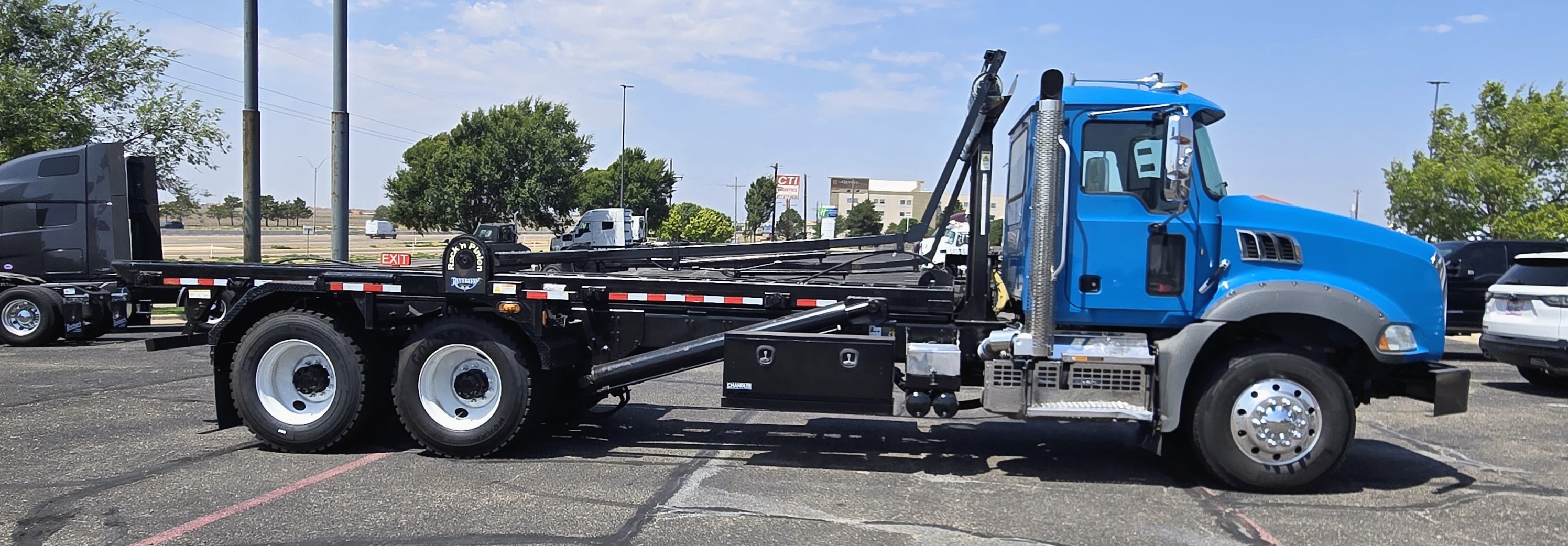 2021 Mack Granite in Amarillo, TX — photo 7