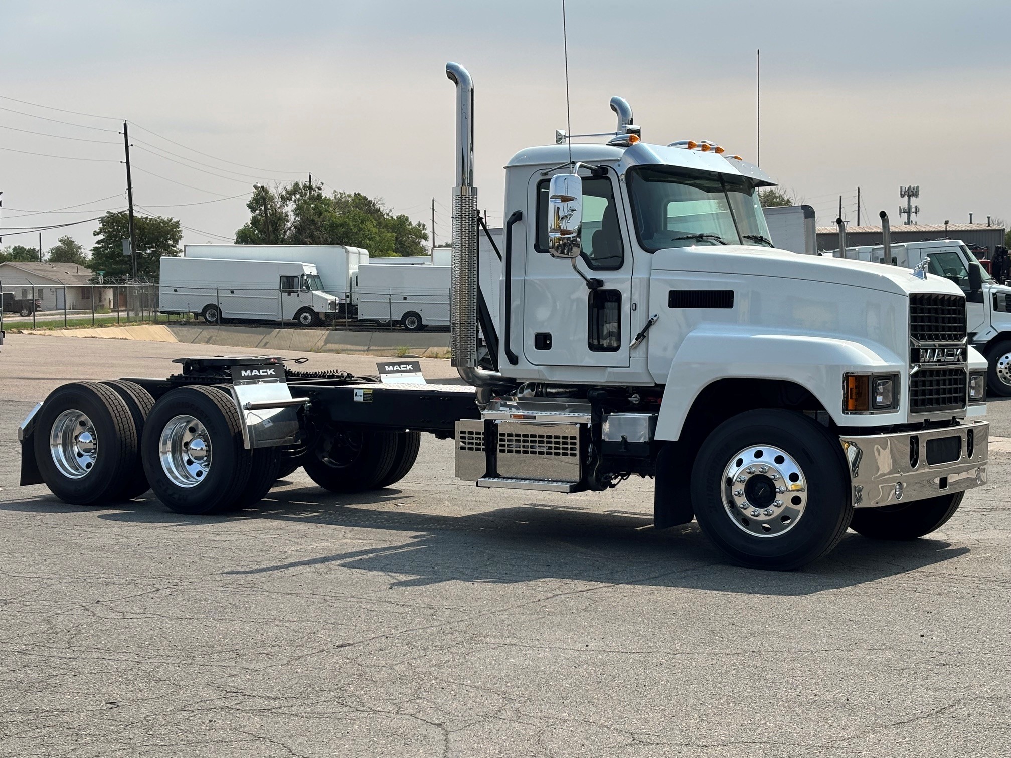 2027 Mack Pinnacle in Denver, CO — photo 4
