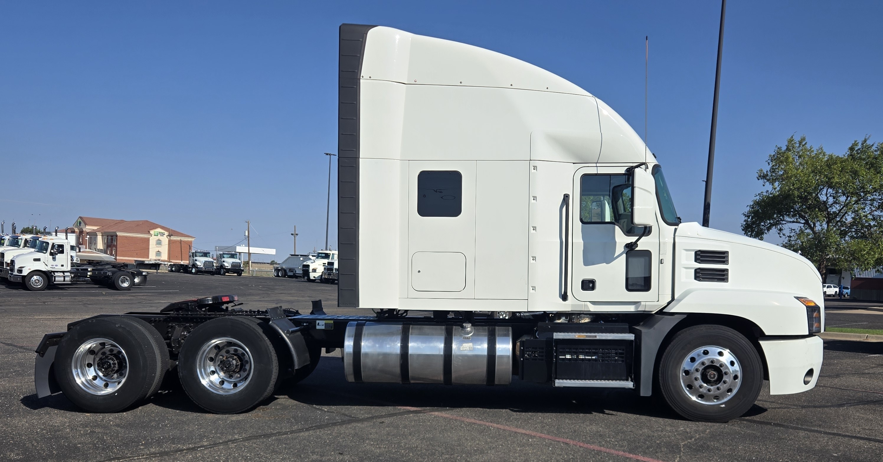 2020 Mack Anthem in Amarillo, TX — photo 4
