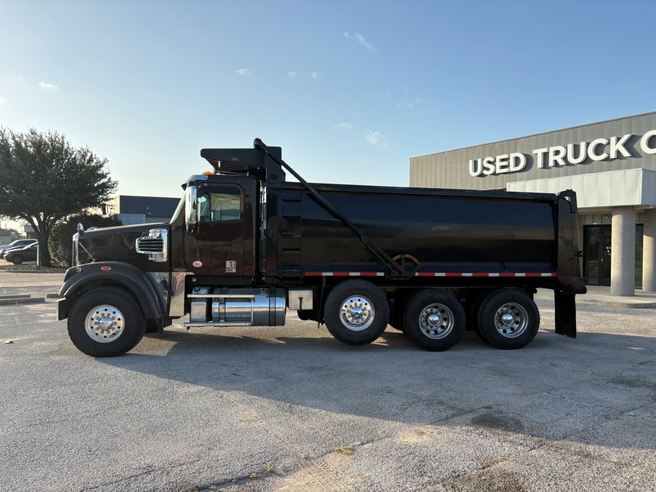2019 Freightliner 122SD in Fort Worth, TX — photo 8
