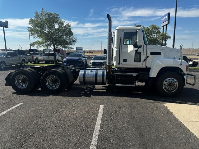 2020 Mack Pinnacle in Amarillo, TX — photo 4