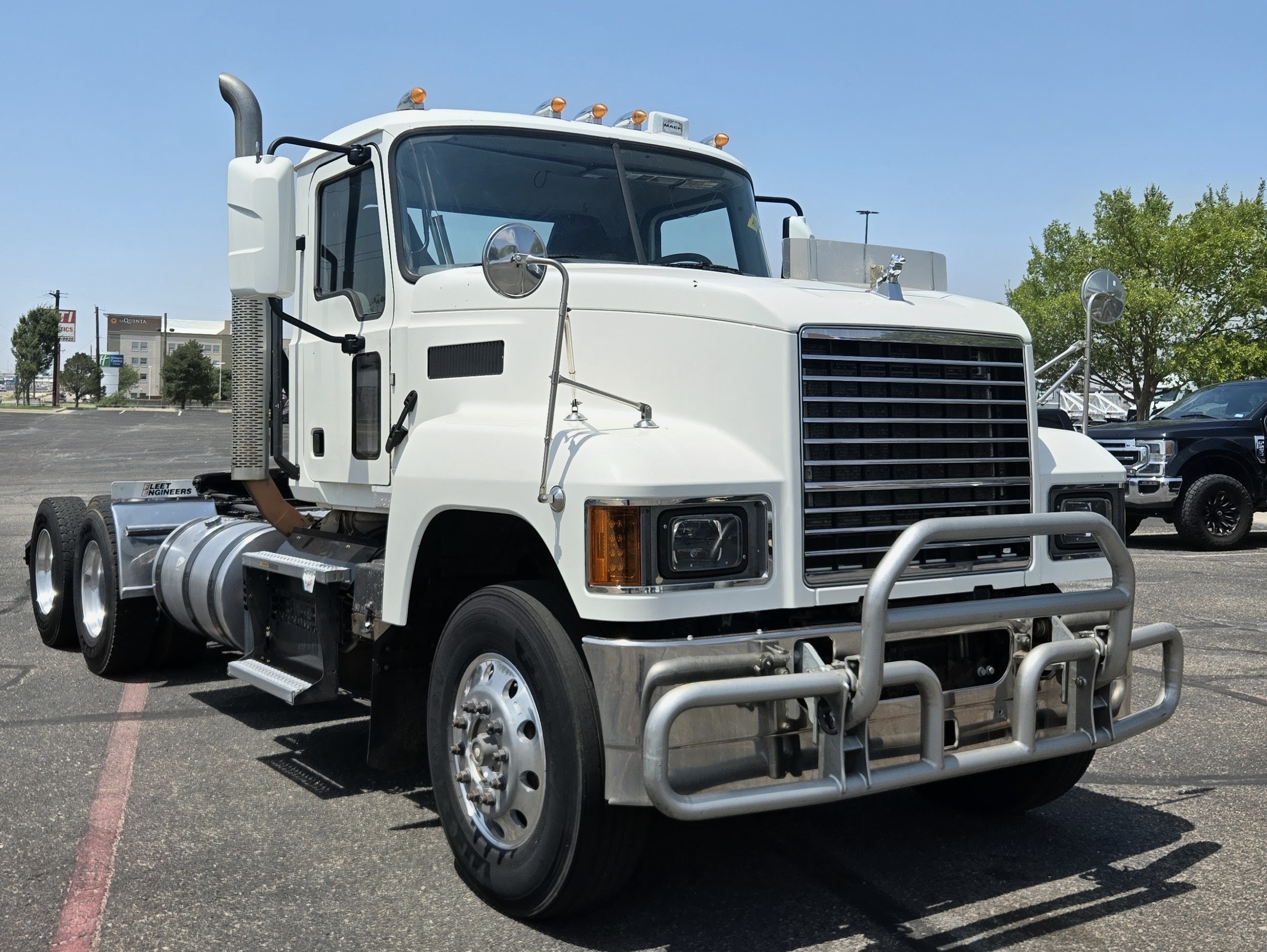 2020 Mack Pinnacle in Amarillo, TX — photo 3