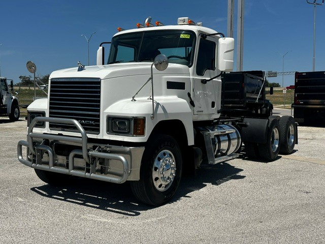 2020 Mack Pinnacle in San Antonio, TX