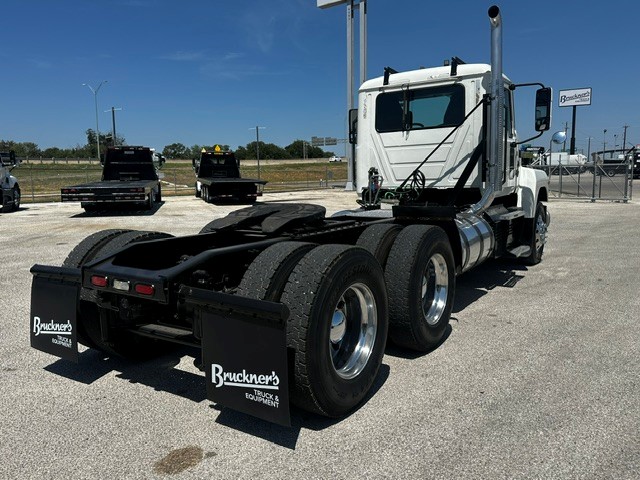 2020 Mack Pinnacle in San Antonio, TX — photo 8