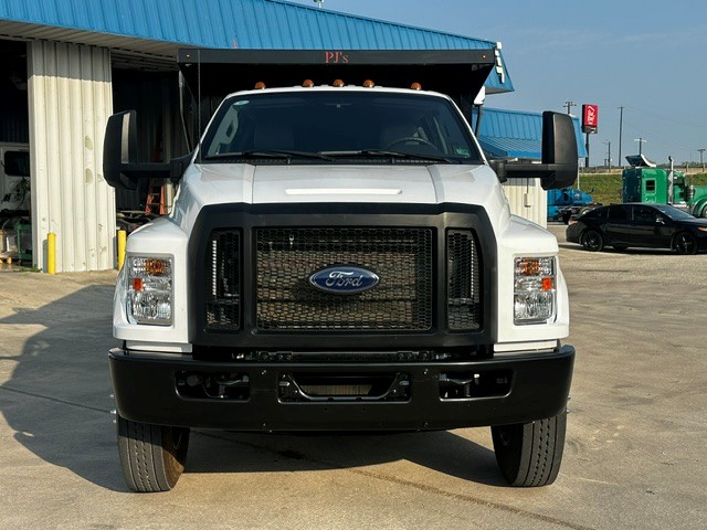 2025 Ford F-750 in San Antonio, TX — photo 3